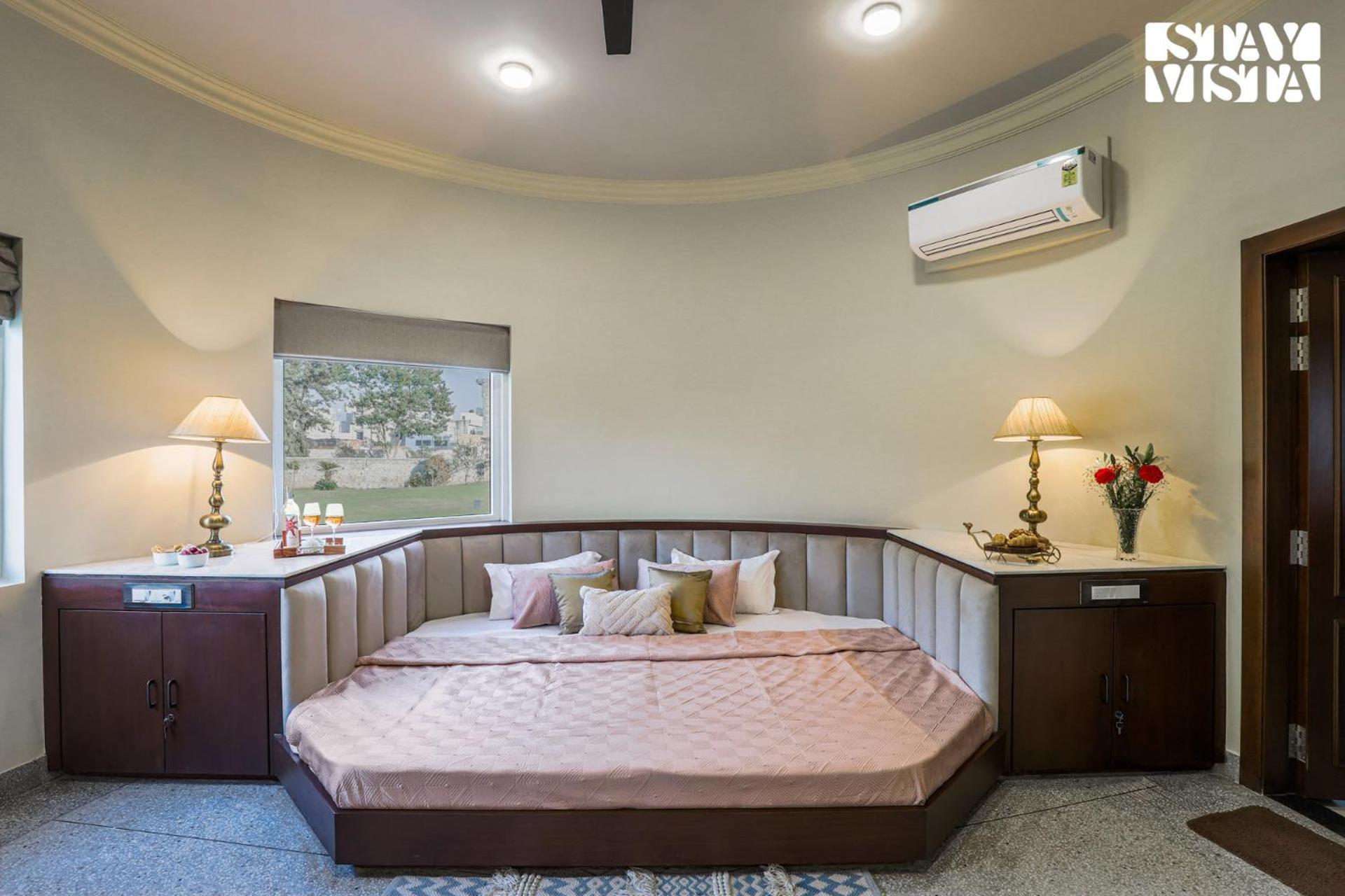 Villa Stayvista's Mystic Castle With Terrace, Swimming Pool, Lawn With Gazebo Jaipur