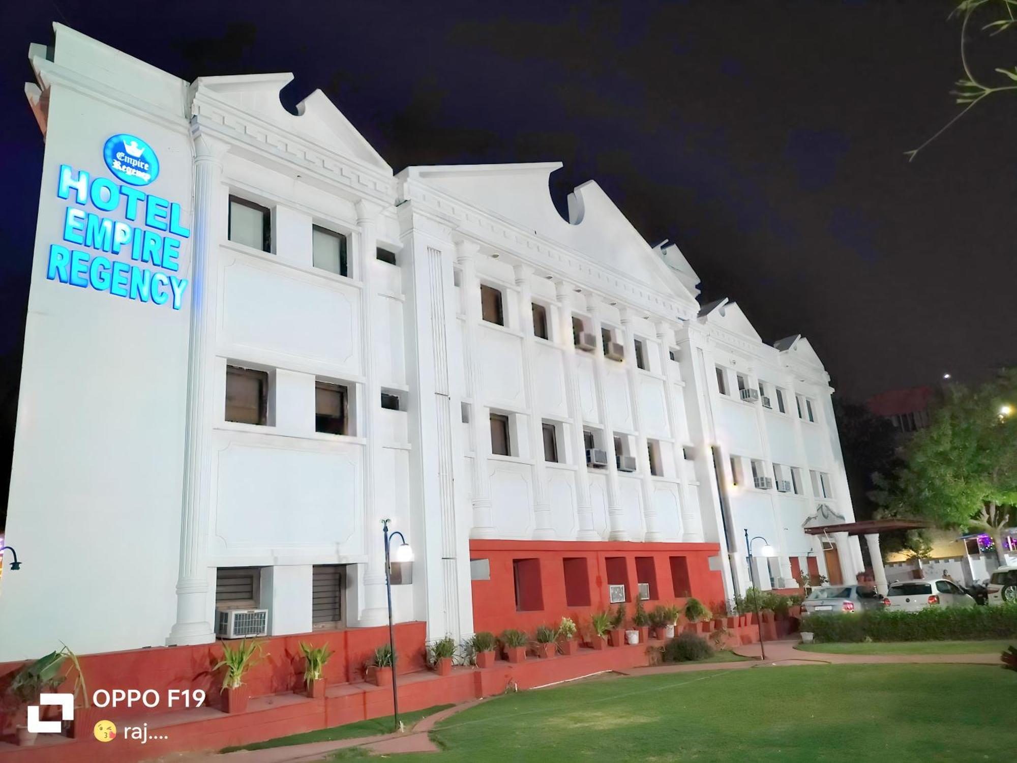 Hotel Empire Regency 3*