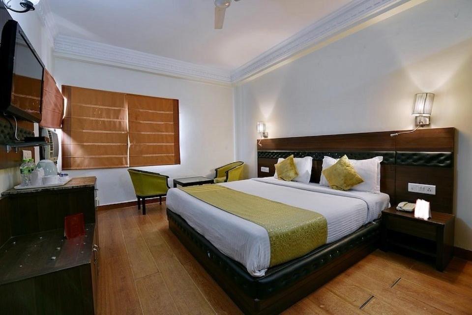 Empire Regency 3*