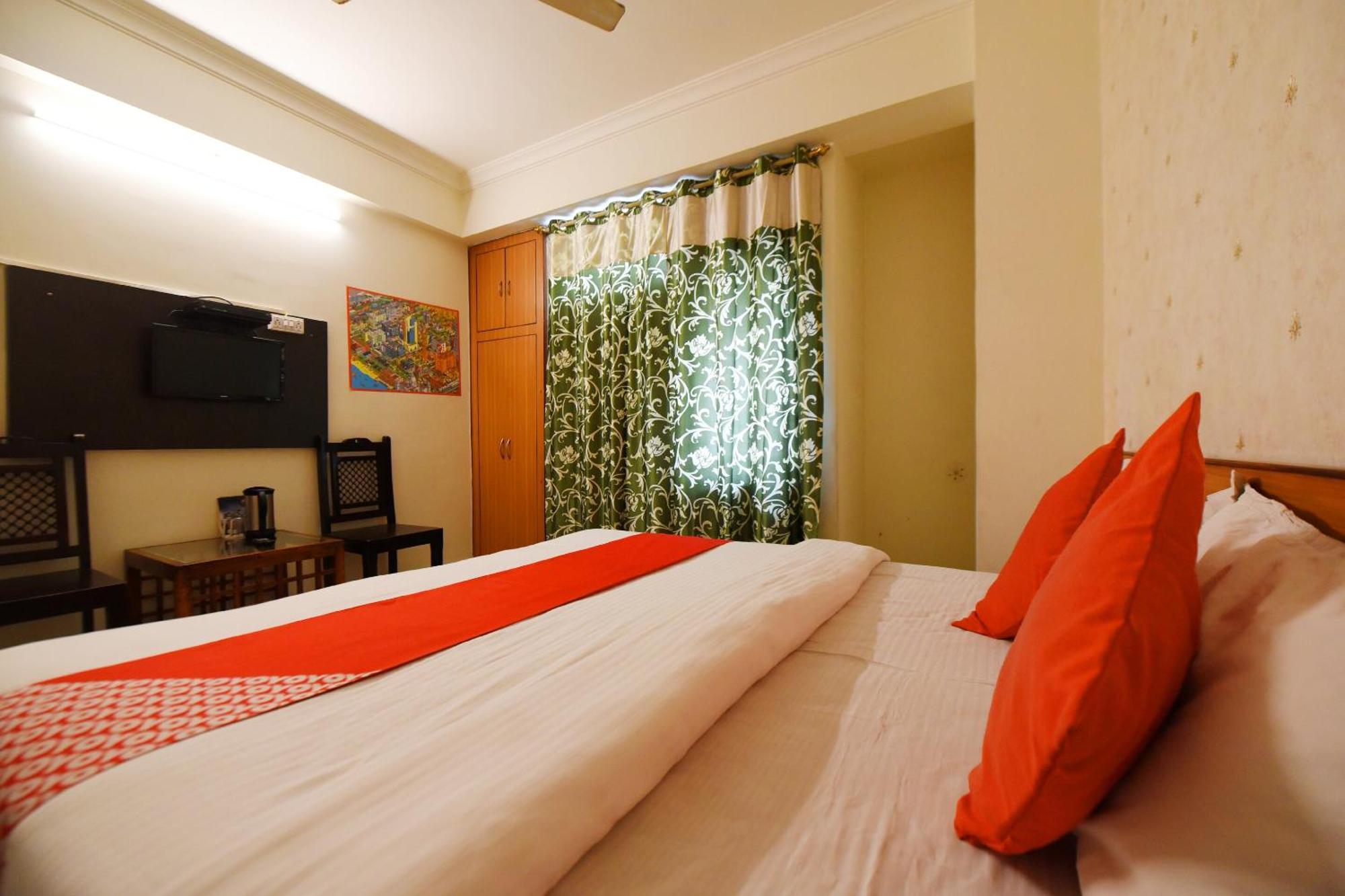 Oyo C M Regency Hotel Jaipur