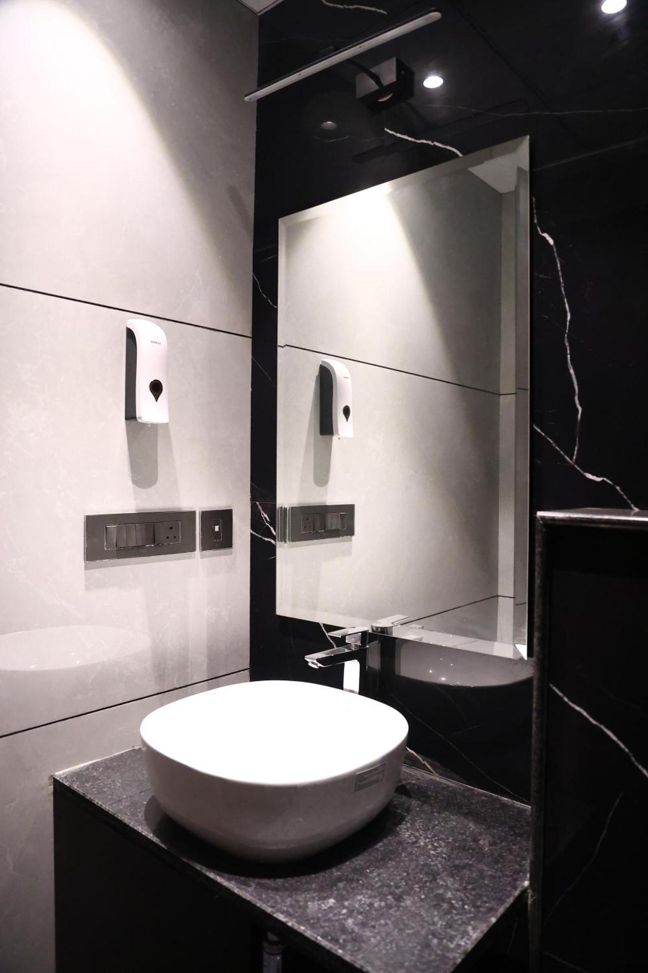 Starr Club Hotel 3*