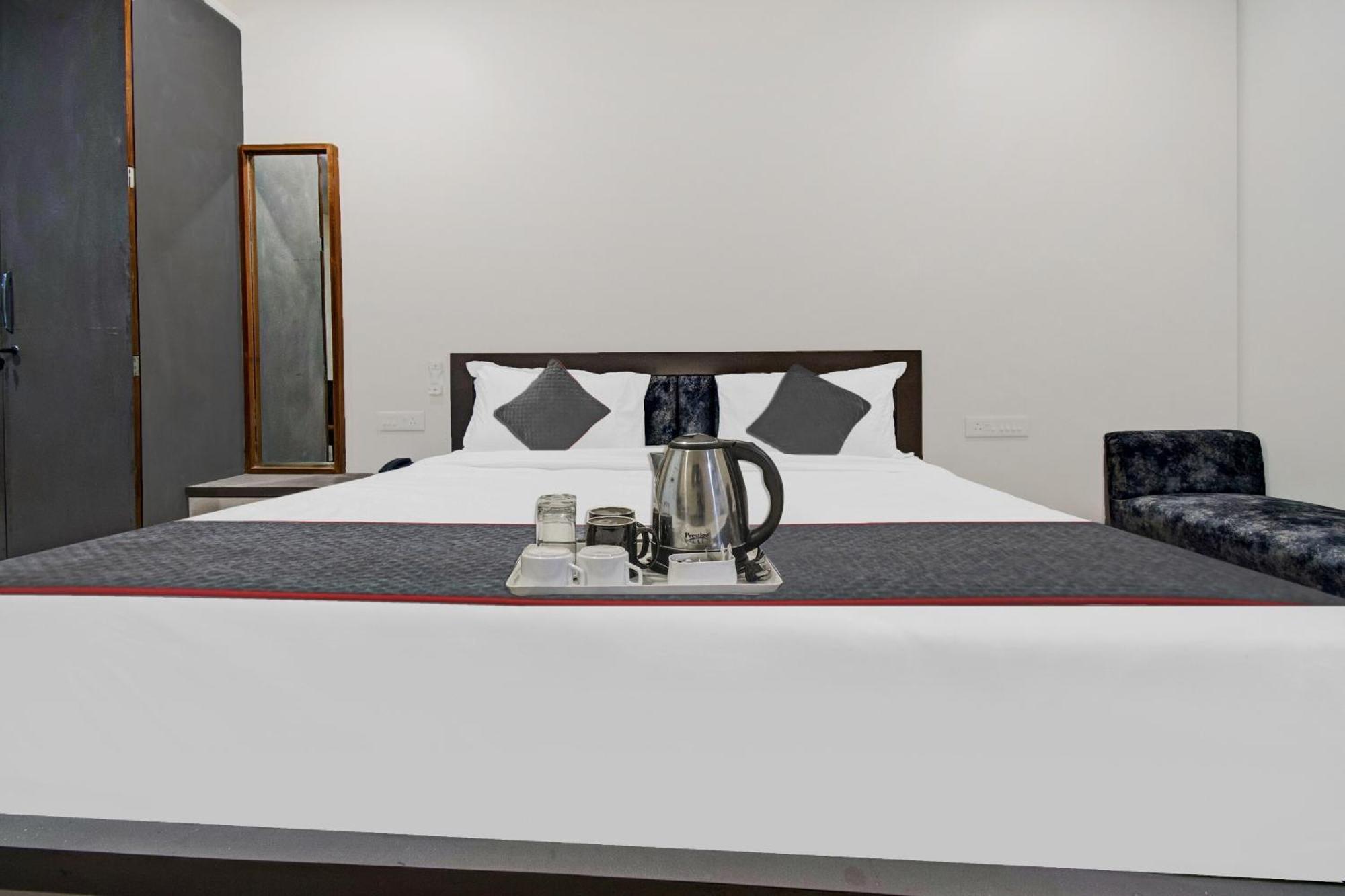 Townhouse Oak Rudra Hotel Jaipur