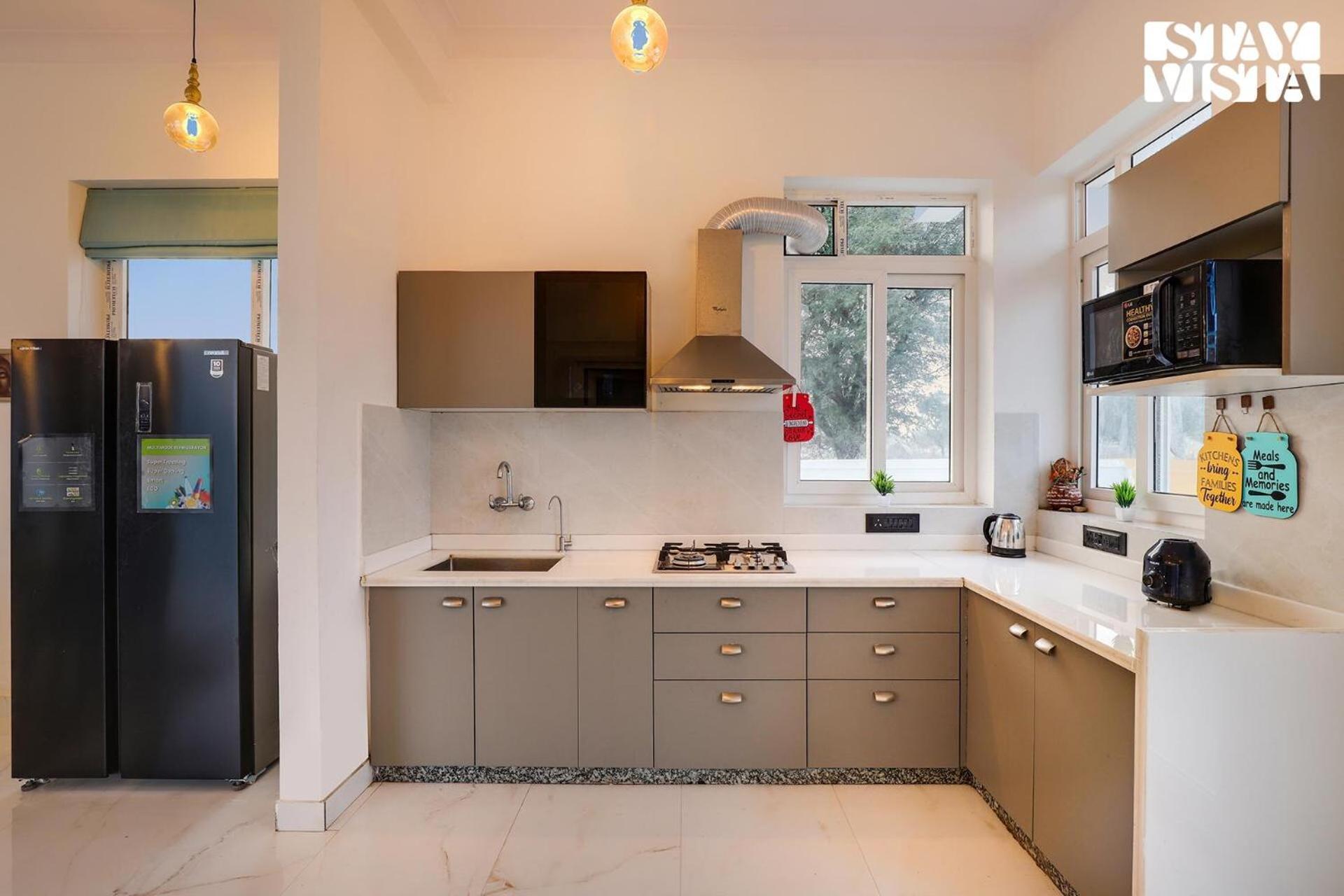Villa Stayvista's Kundan - Pet-friendly With Sprawling Lawn, Outdoor Pool *