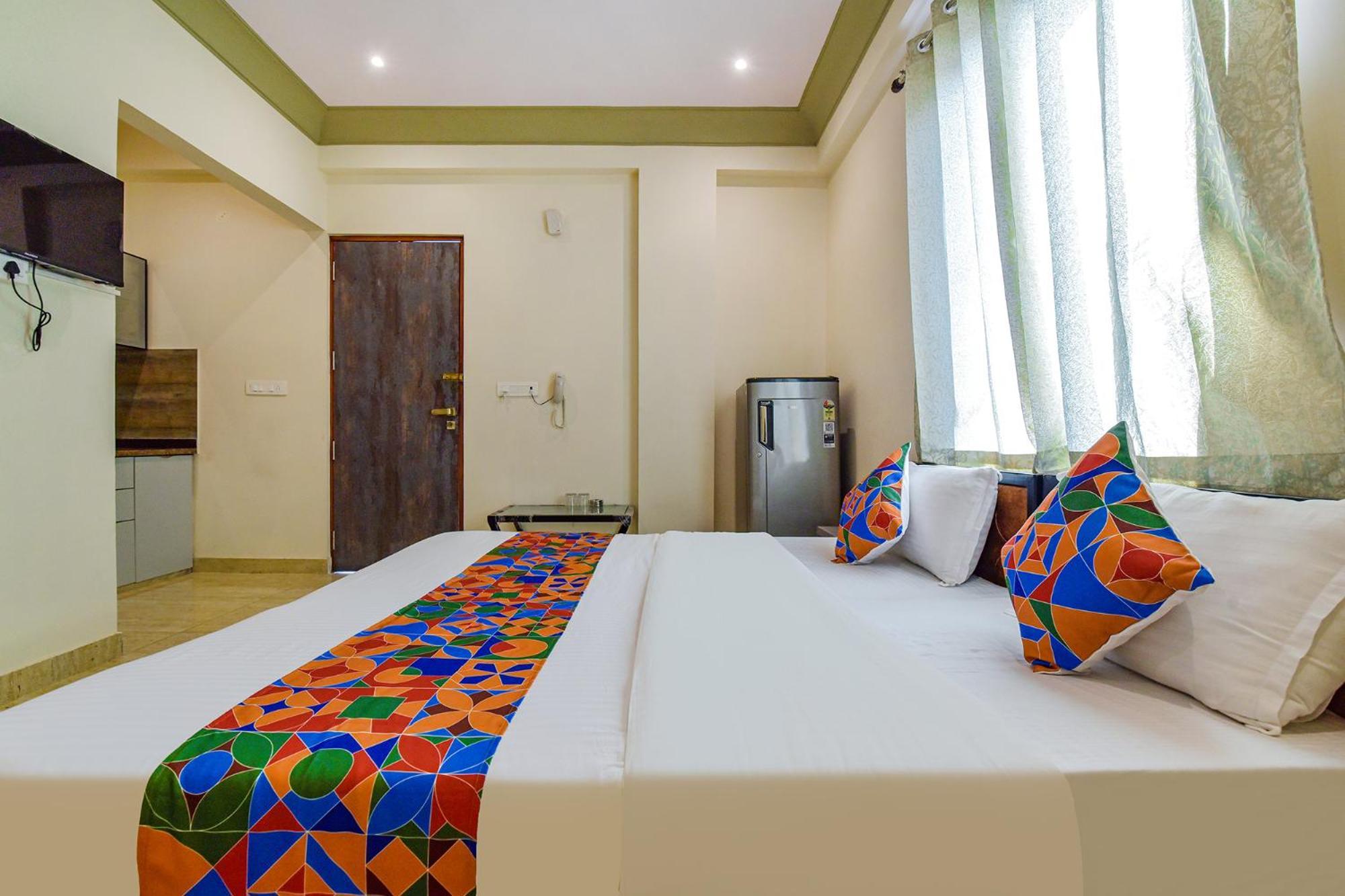Fabhotel Bungalow 18