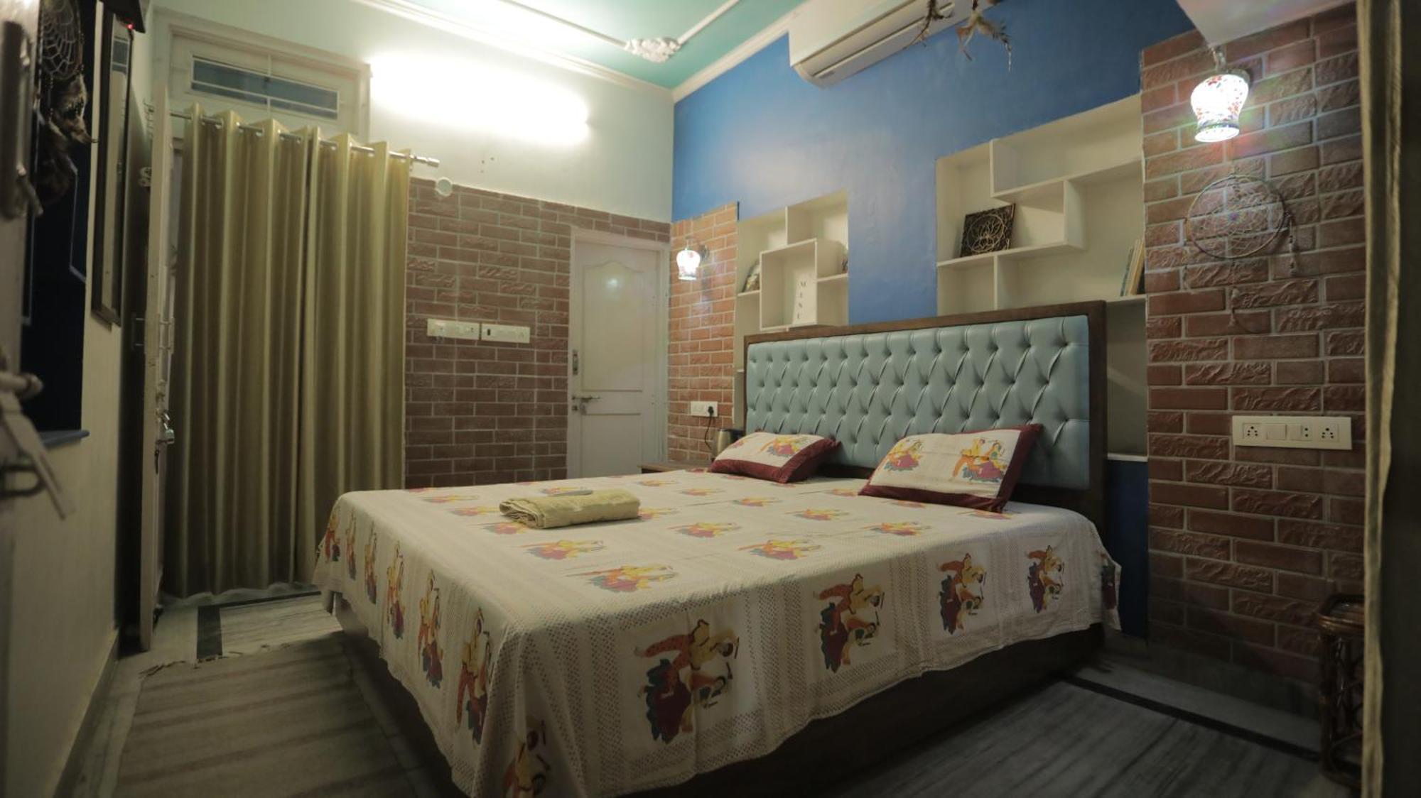 Hostel Freya *