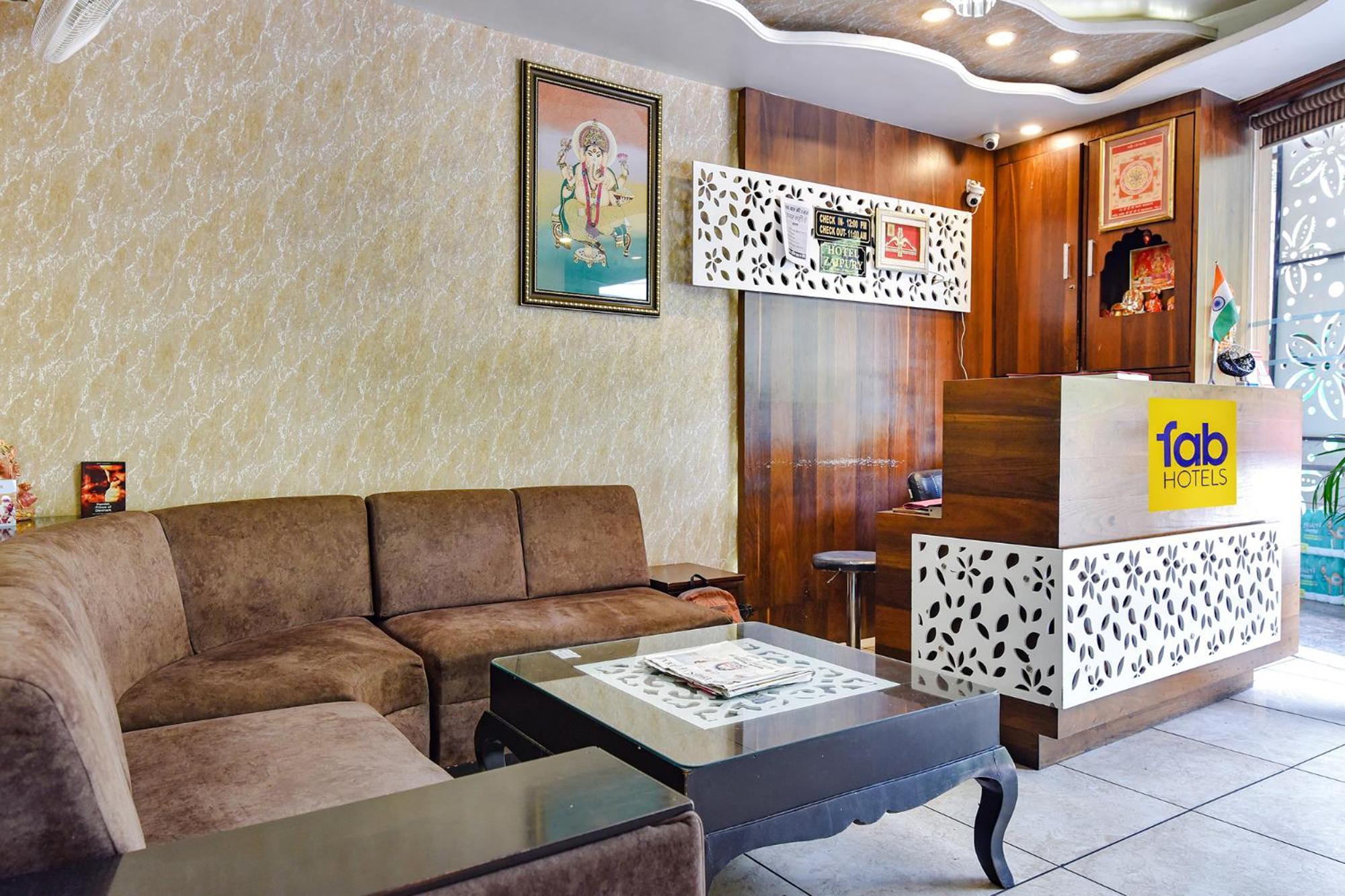 Fabhotel Padmawati Palace