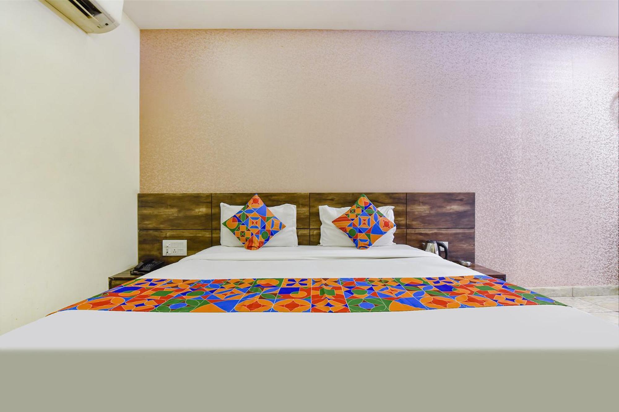 Fabhotel Padmawati Palace