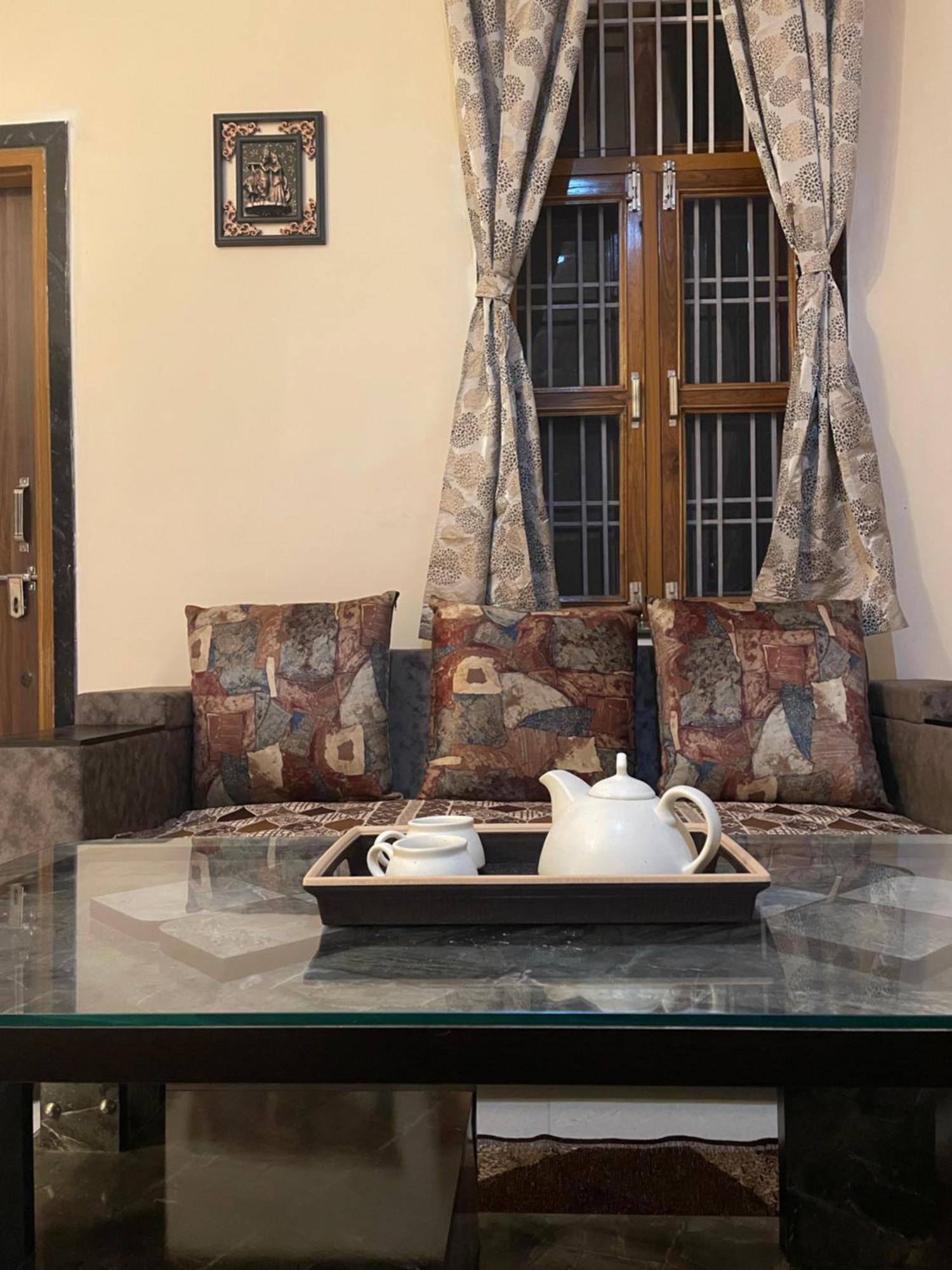 Spacious Tranquil Haven In * Jaipur