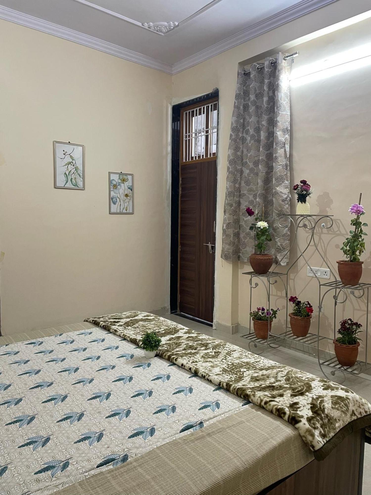 Spacious Tranquil Haven In Jaipur