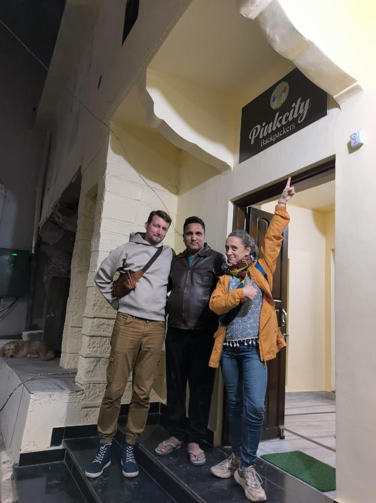 Hostel Pink Backpackers