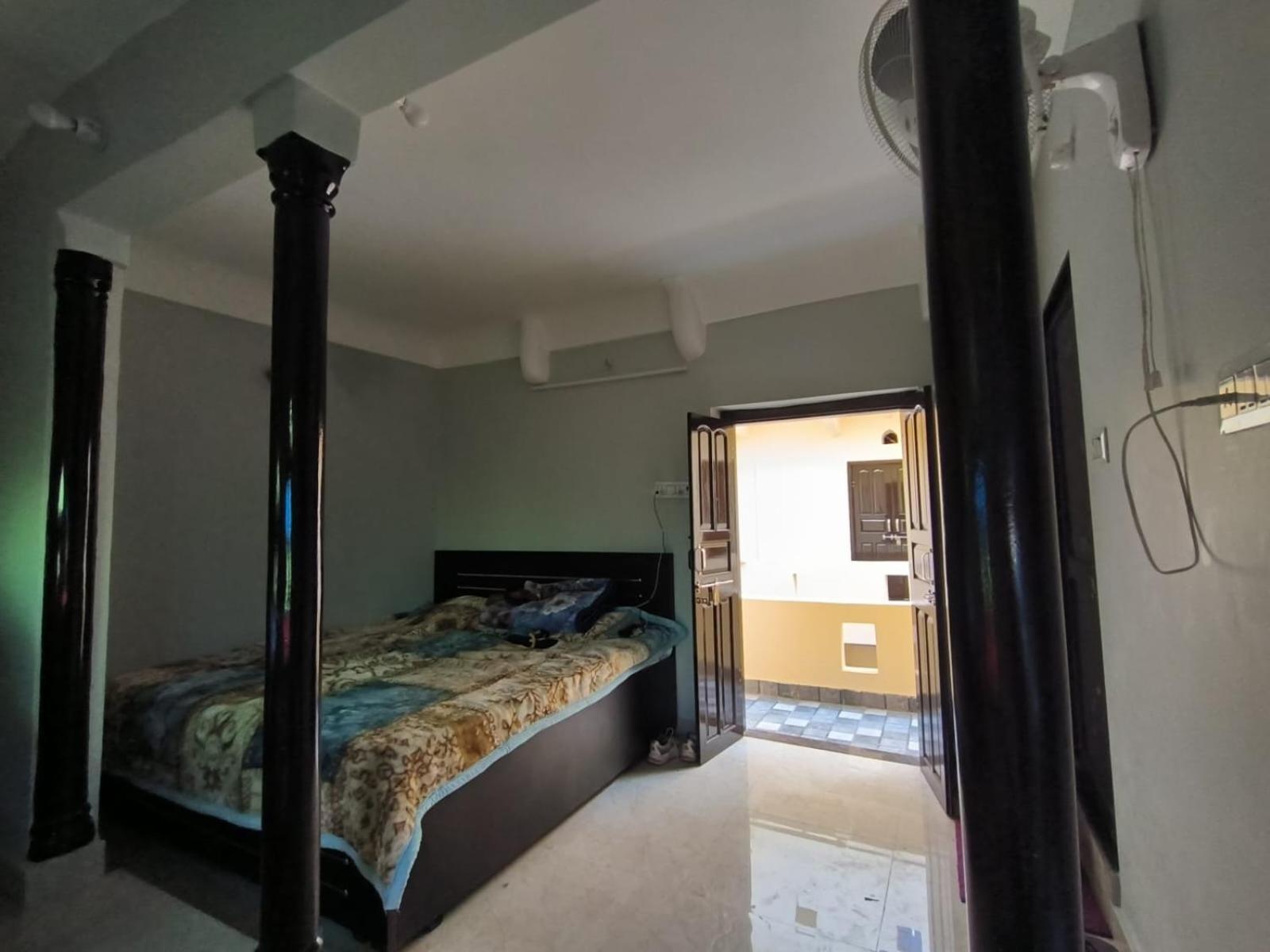 Pink Backpackers Hostel