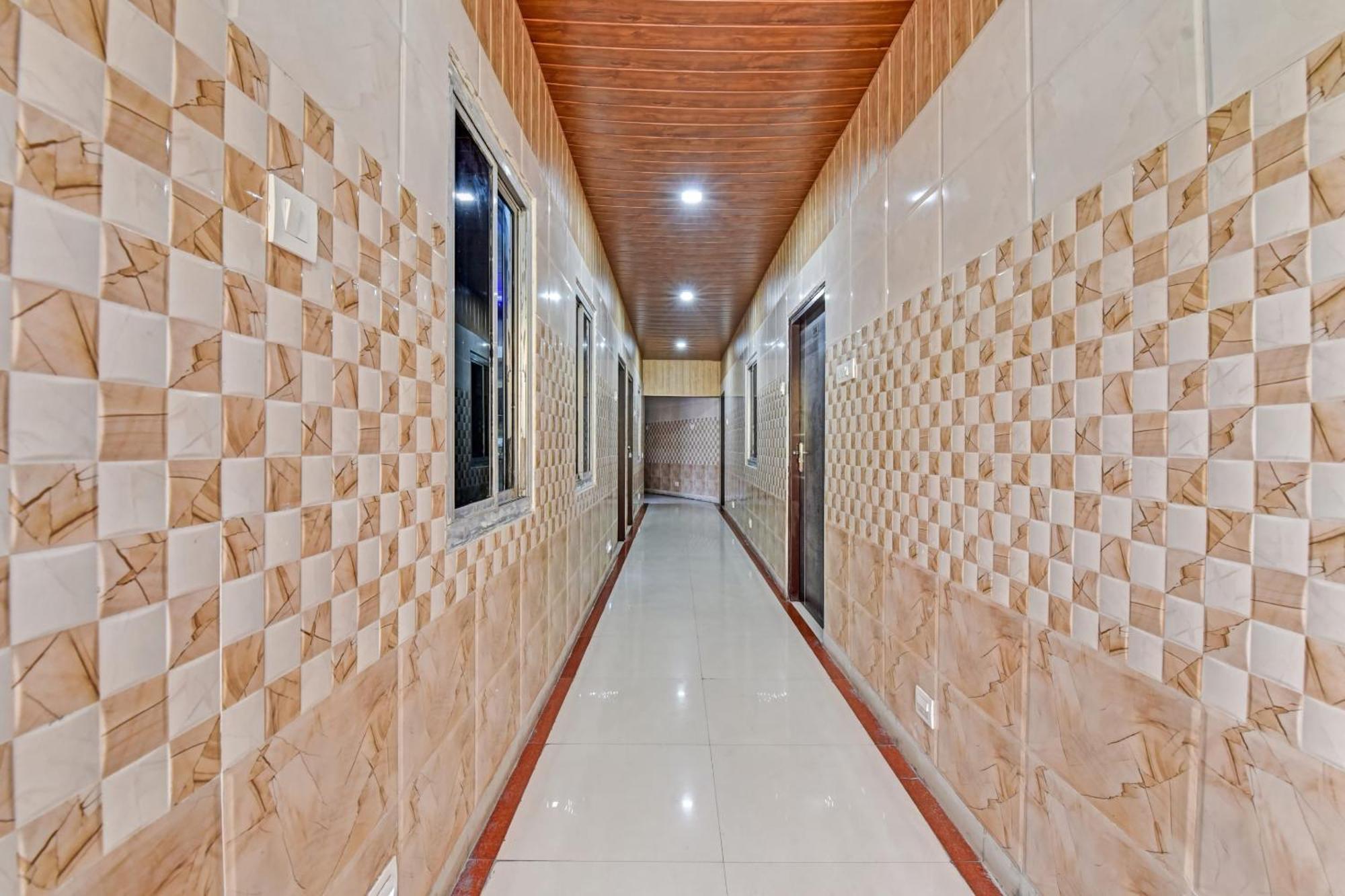 Collection O Mount View Hotel Jaipur