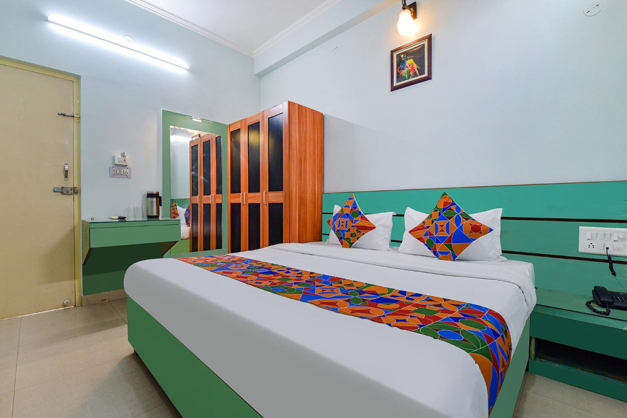 Fabhotel Aayojan Hotel