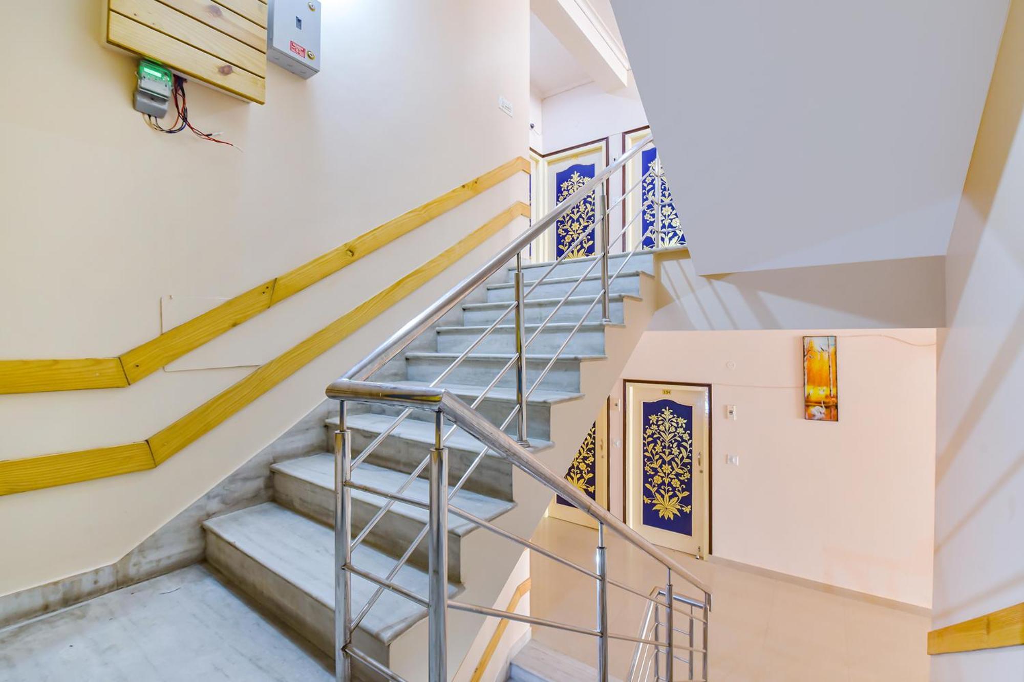 Fabhotel Aayojan