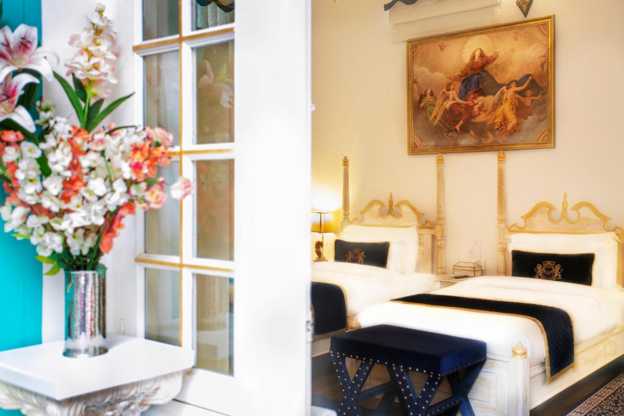 Hotel The Royal Hermitage - Luxury Boutique