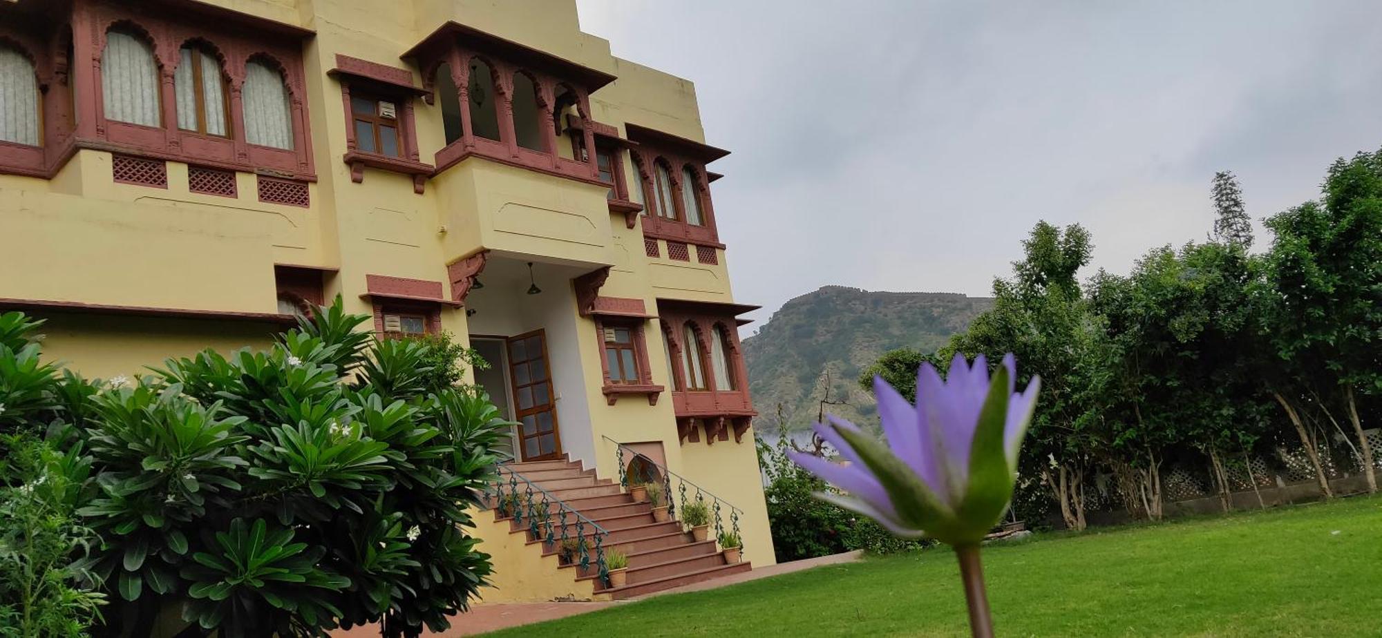 Hotel Adhbhut Jaipur