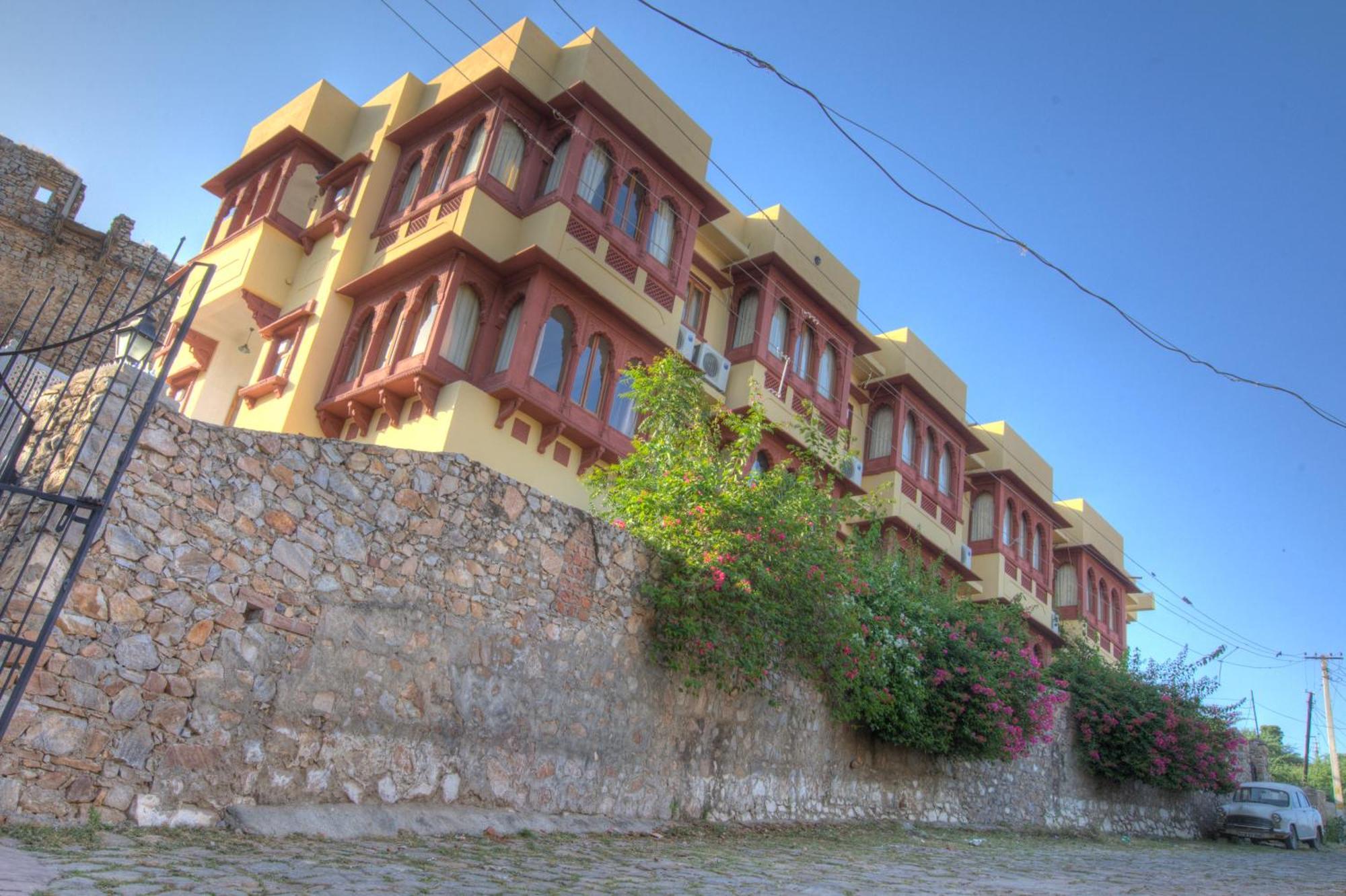 Adhbhut 3* Jaipur