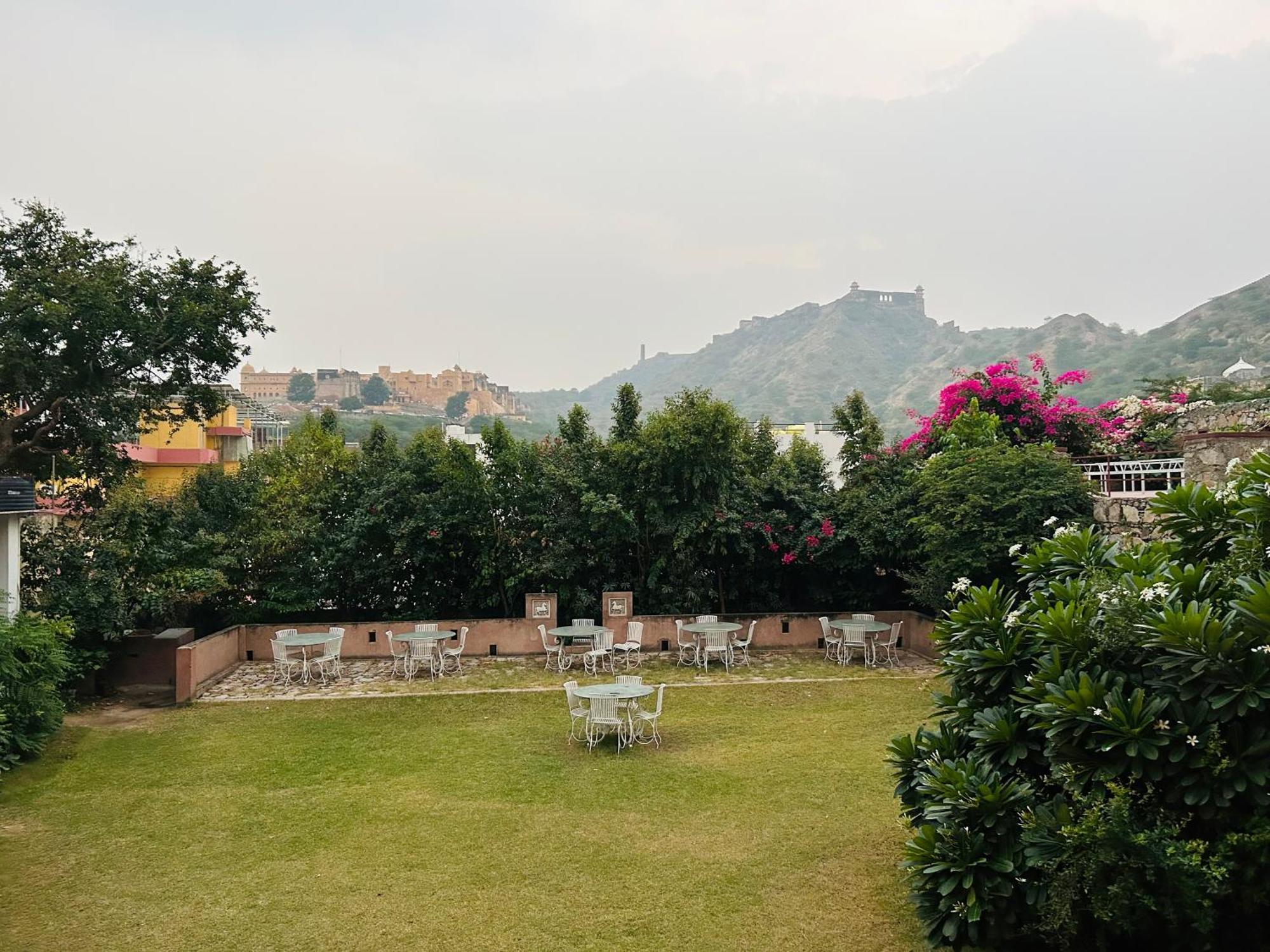 Hotel Adhbhut Jaipur