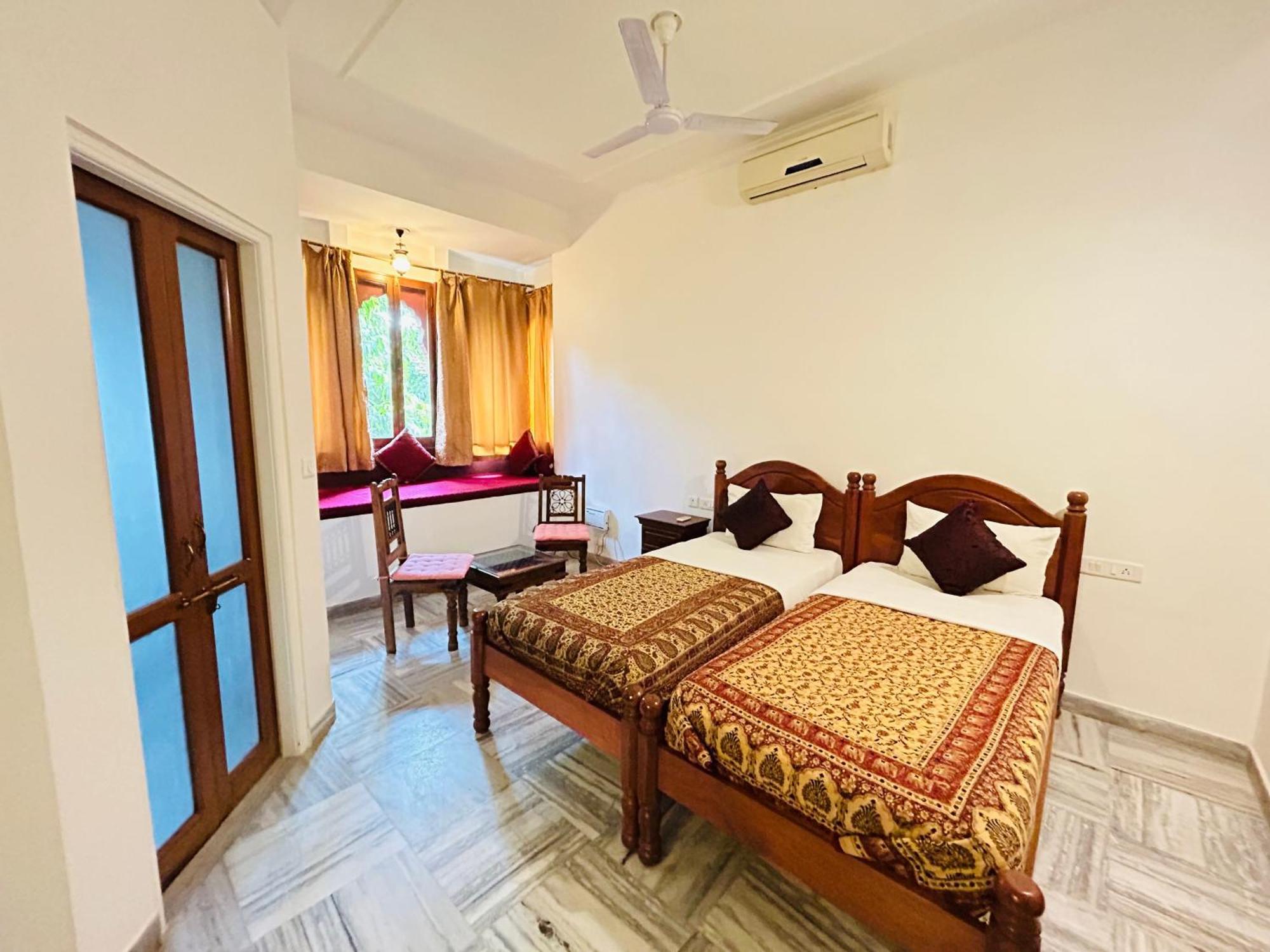 Hotel Adhbhut Jaipur