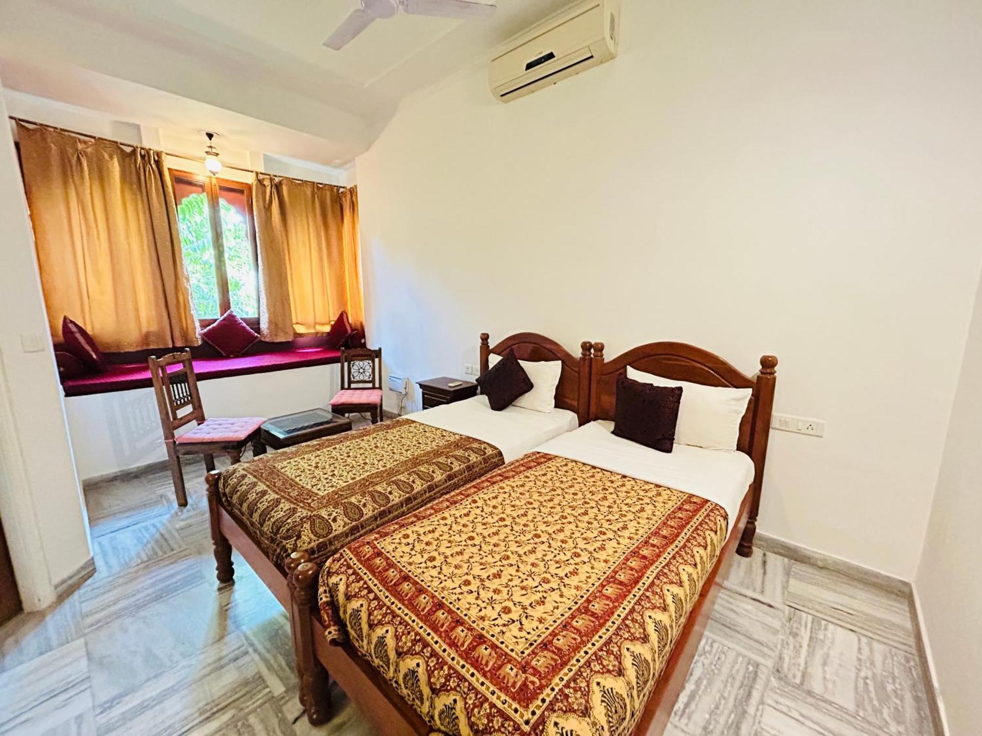 Adhbhut Hotel