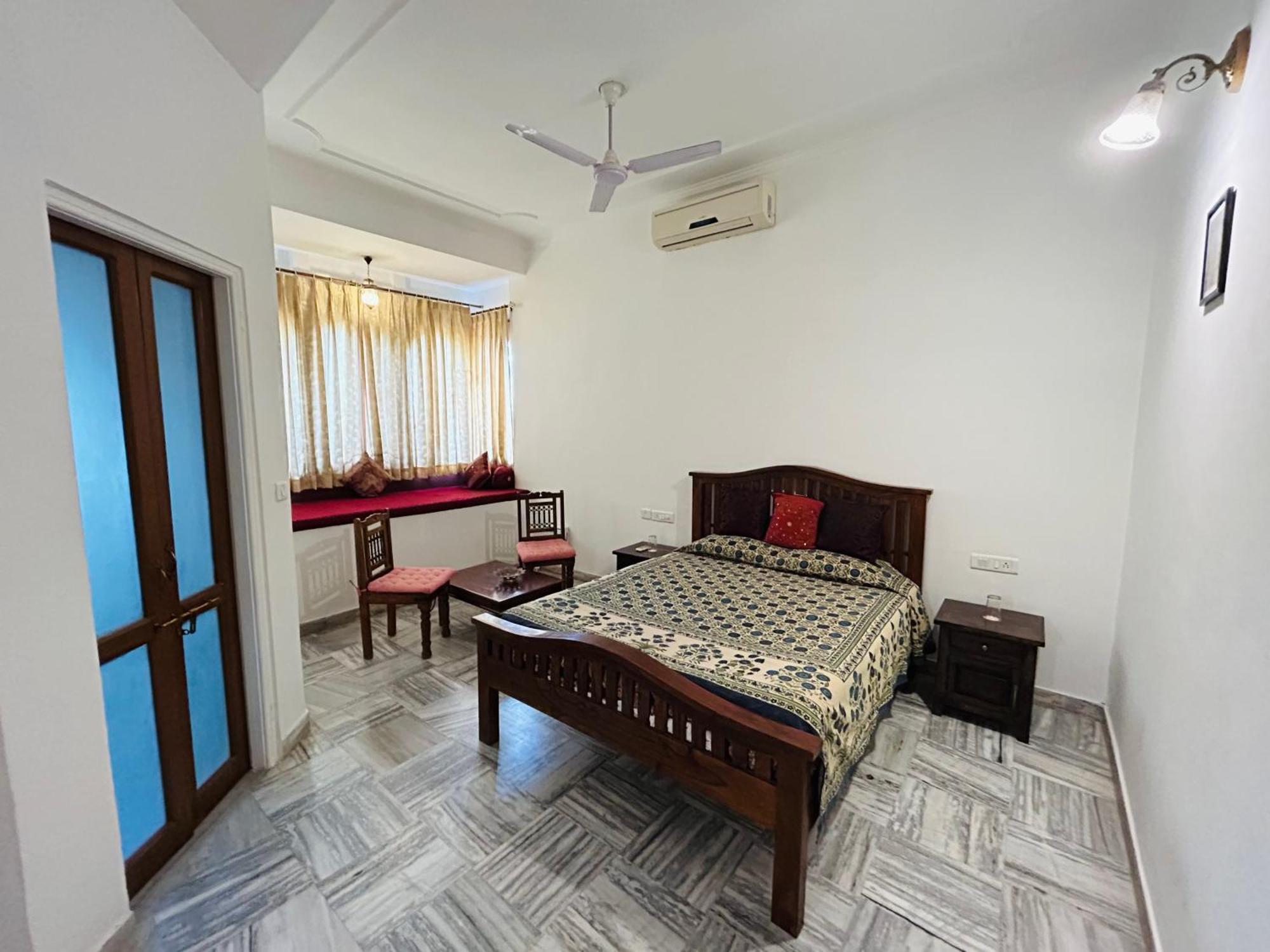 Adhbhut Jaipur