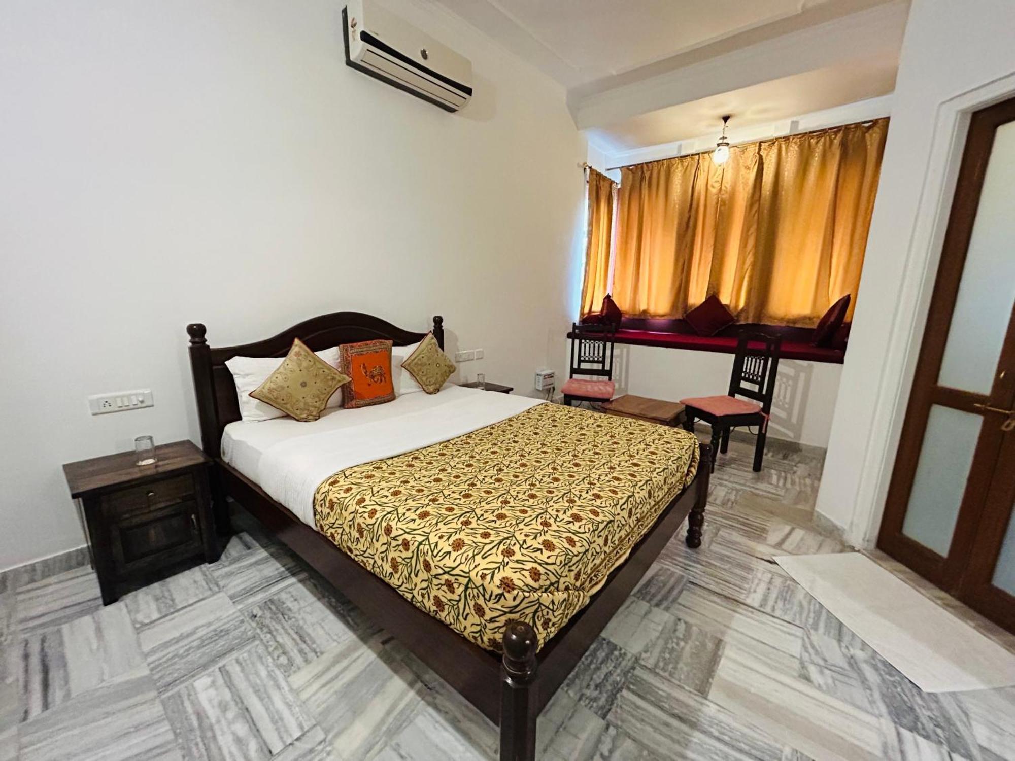 Adhbhut Hotel