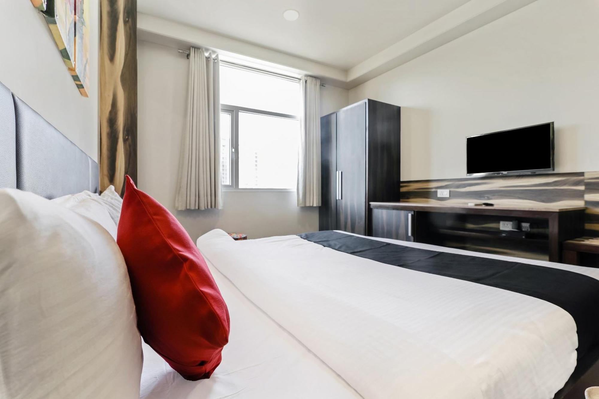 Fleur Hotel 3*