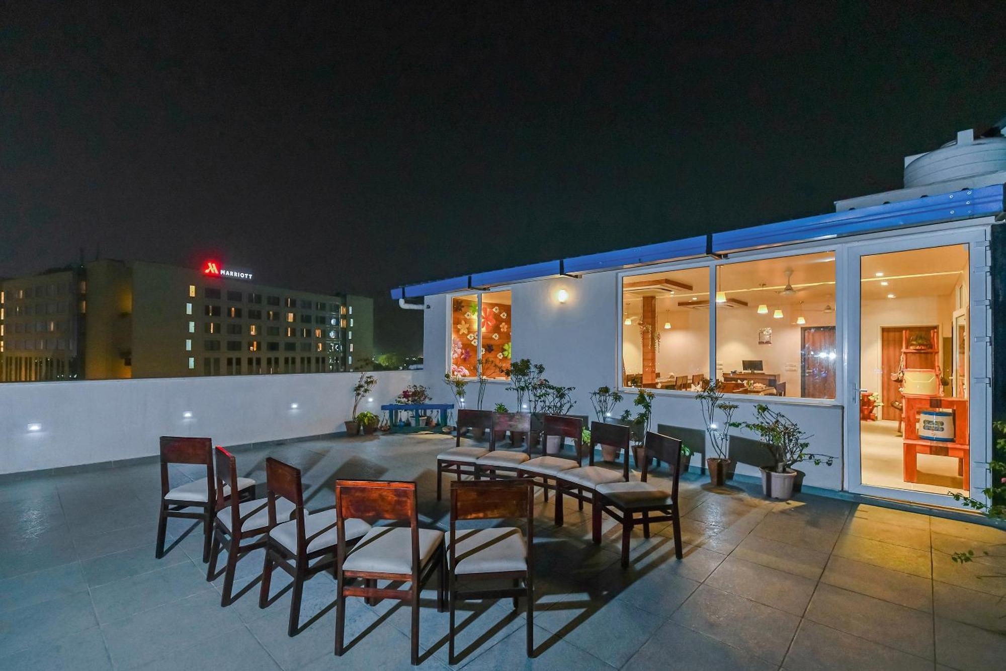 Fleur Hotel