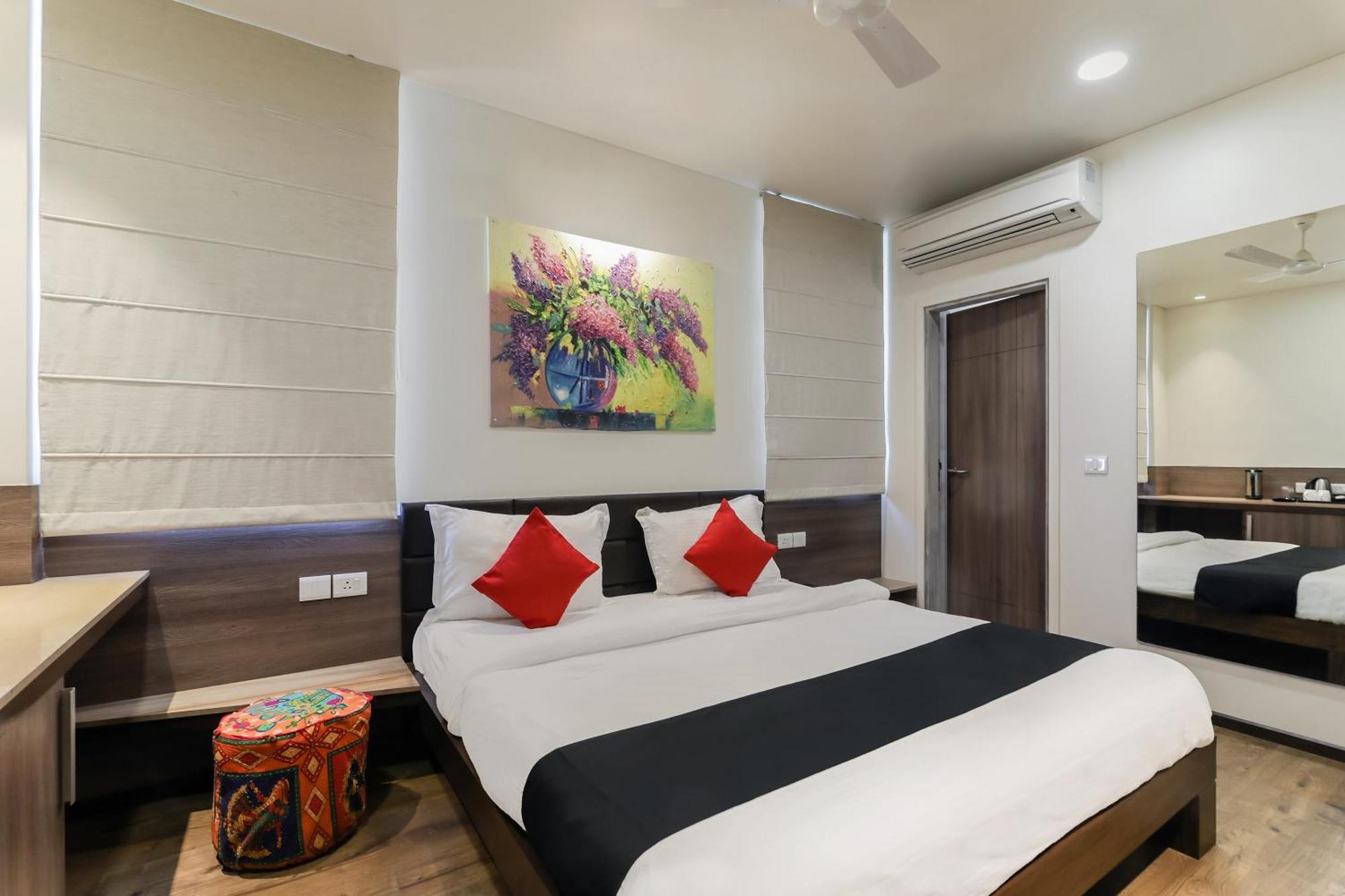 Fleur Hotel 3*