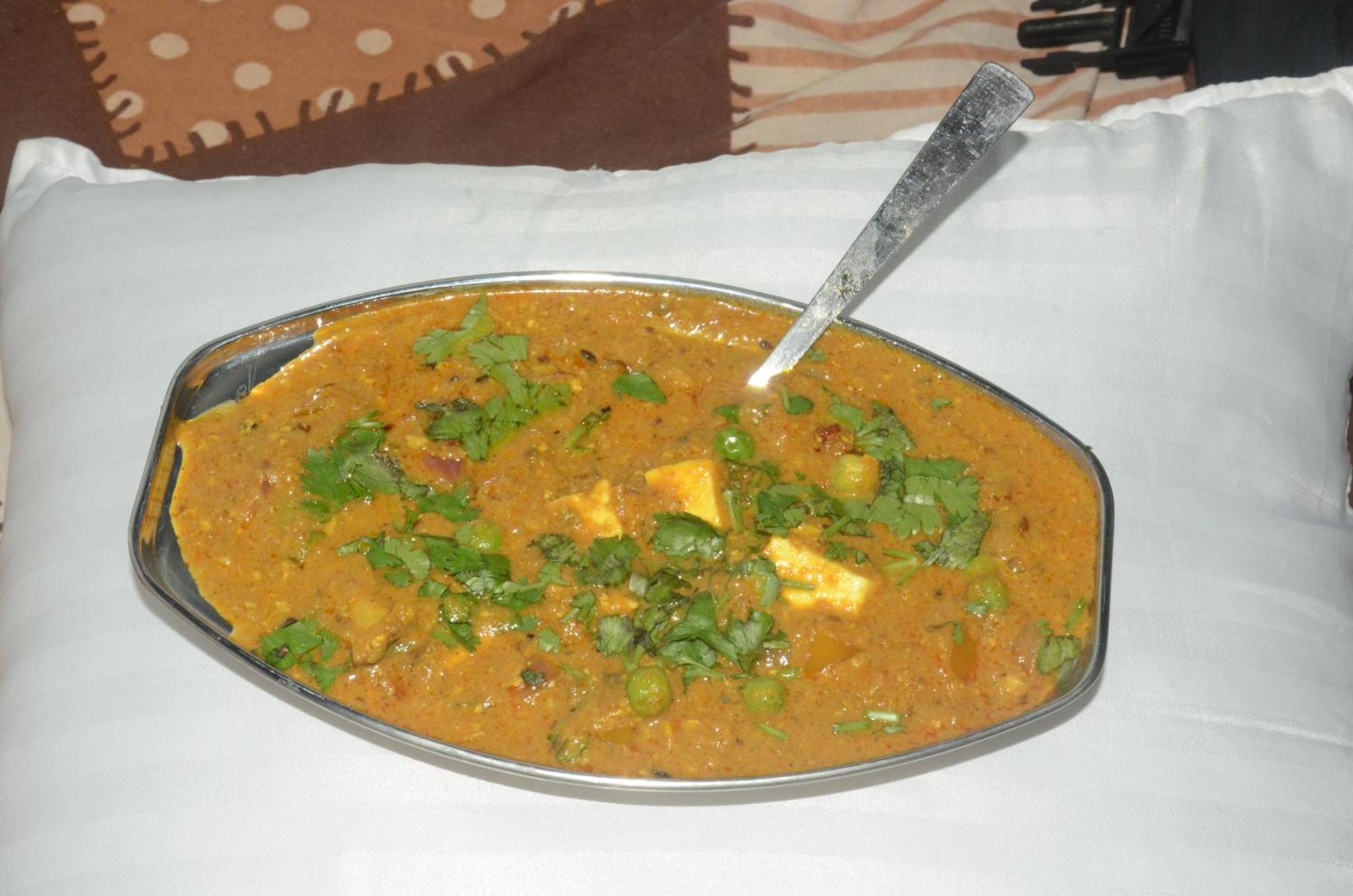 Dev Mansarovar Hotel
