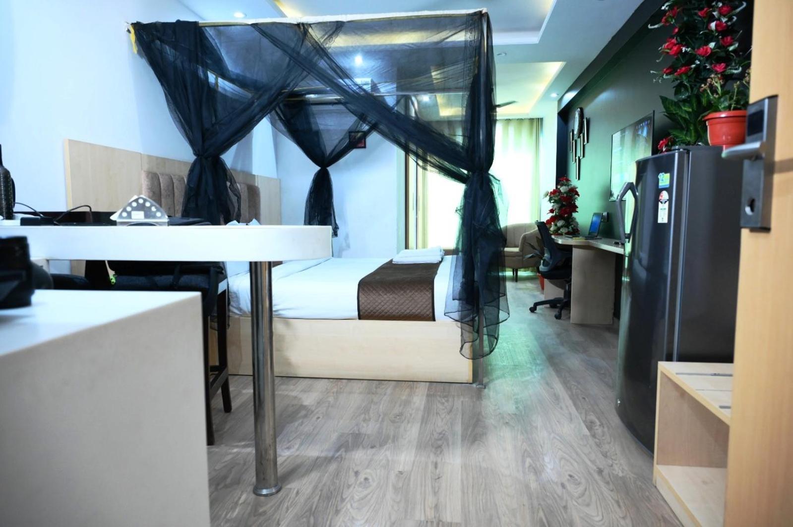The Grand Anukampa Richi Rich Studio Approved By Govt Of India * Jaipur