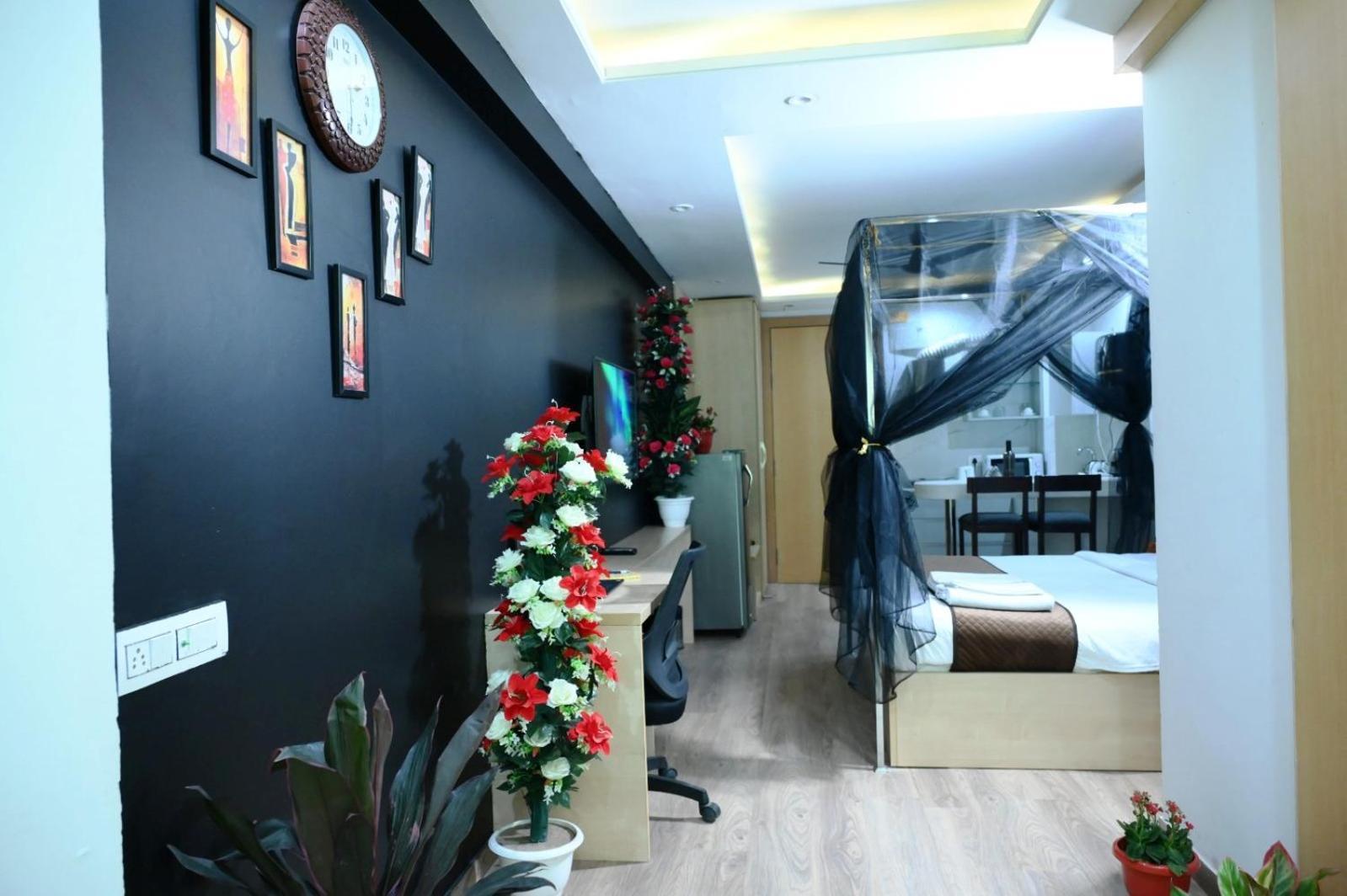 The Grand Anukampa Richi Rich Studio Approved By Govt Of India Apartment Jaipur