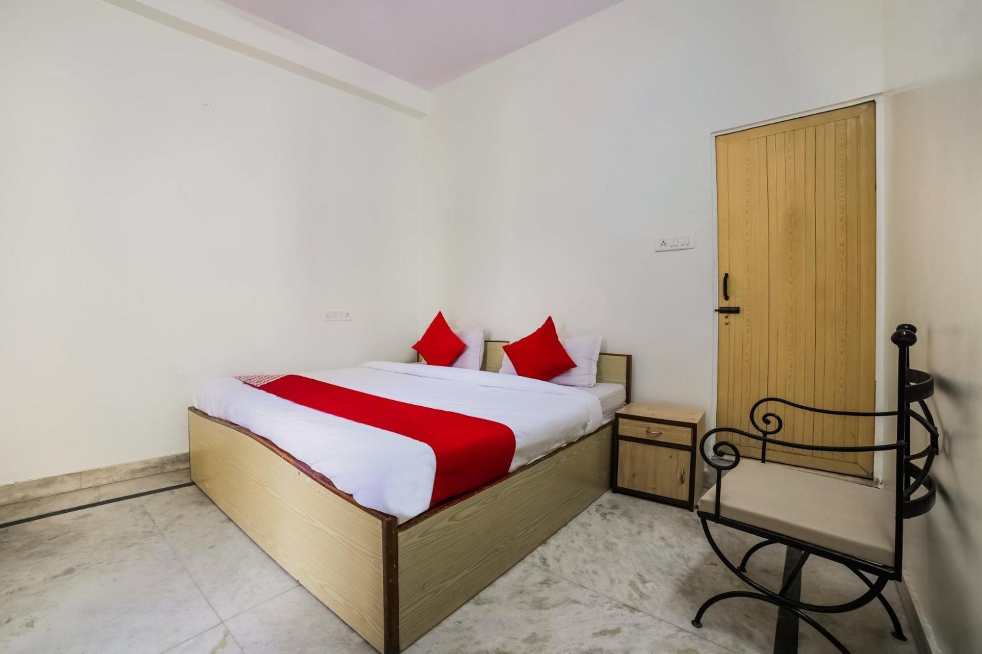 O Anshu Hotel