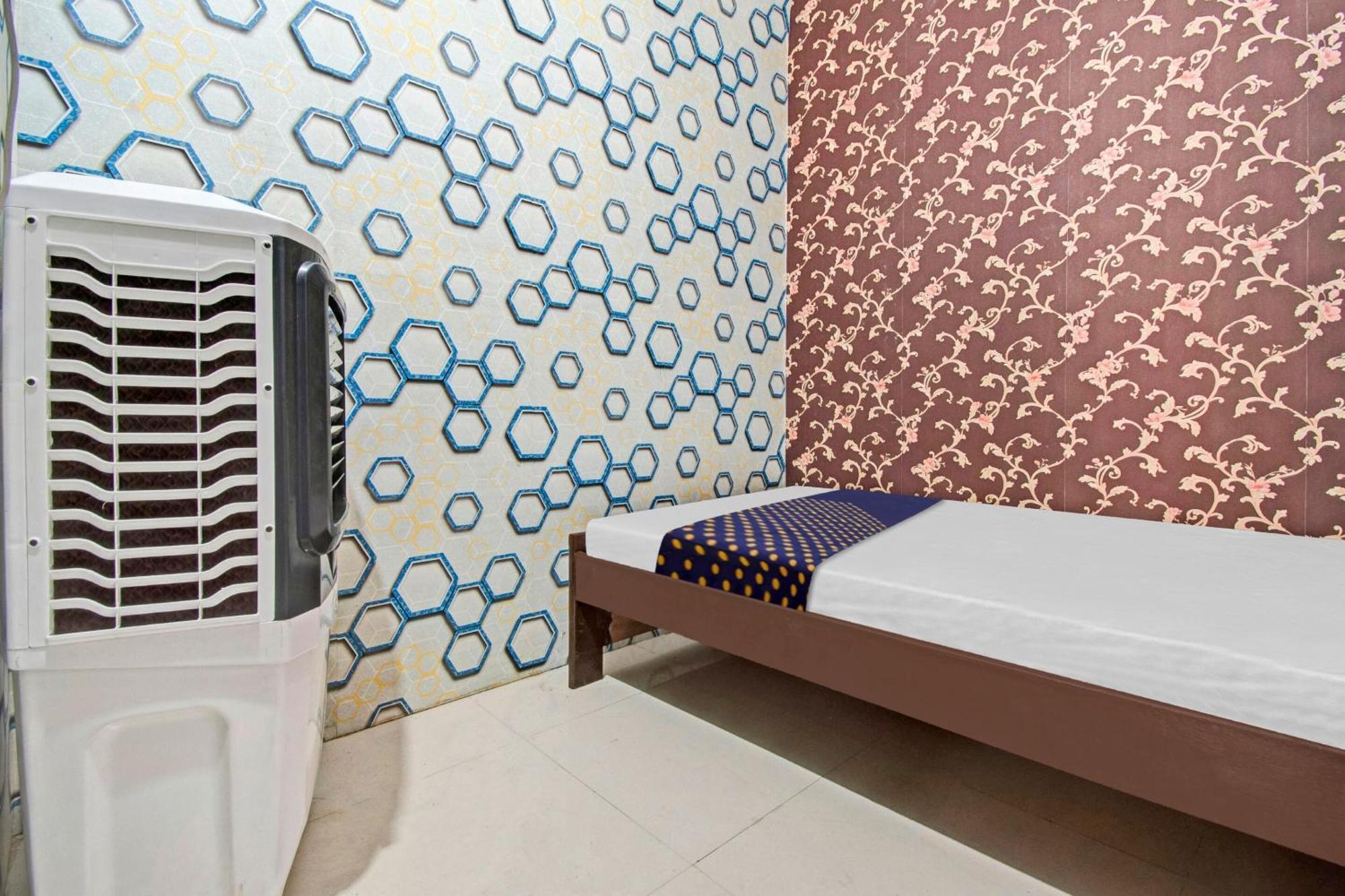 Spot On Dev Hotel 3*