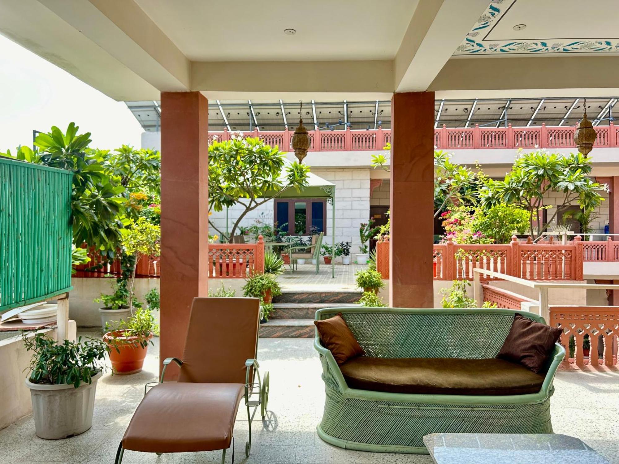 Hotel Suryaa - A Boutique Heritage 4*