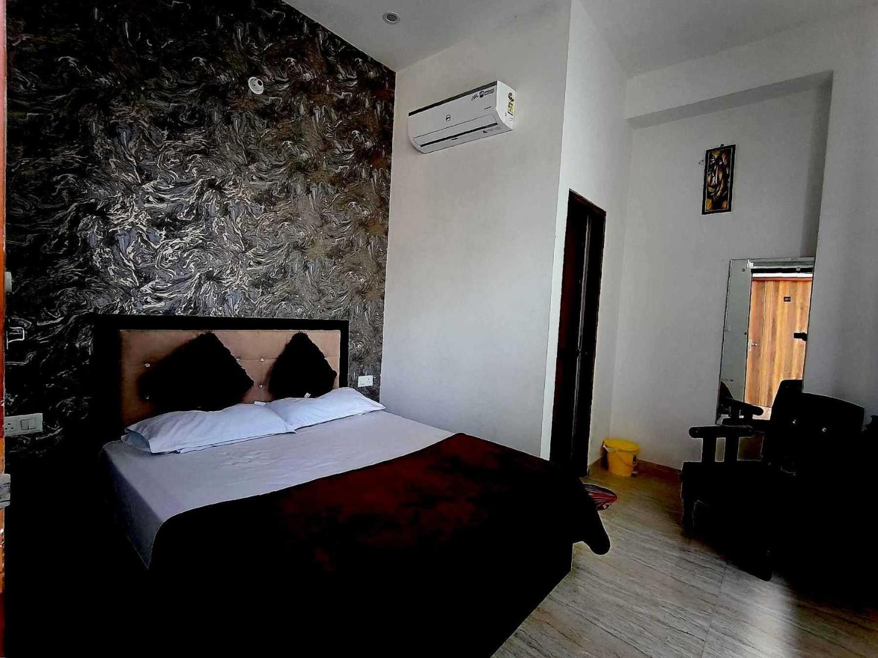 Apartment Oyo Ciudad Rosa Jaipur