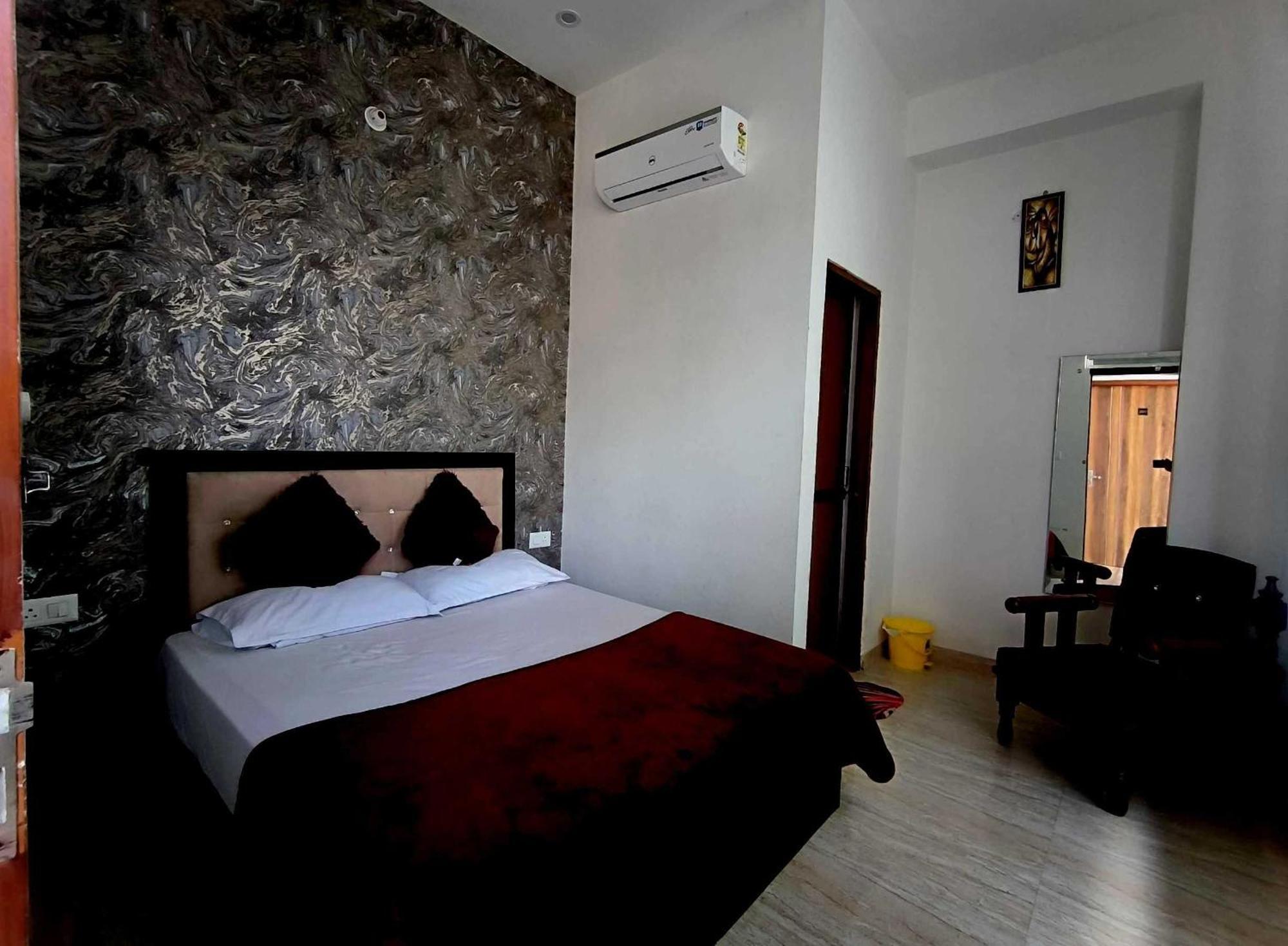 Oyo Ciudad Rosa Jaipur