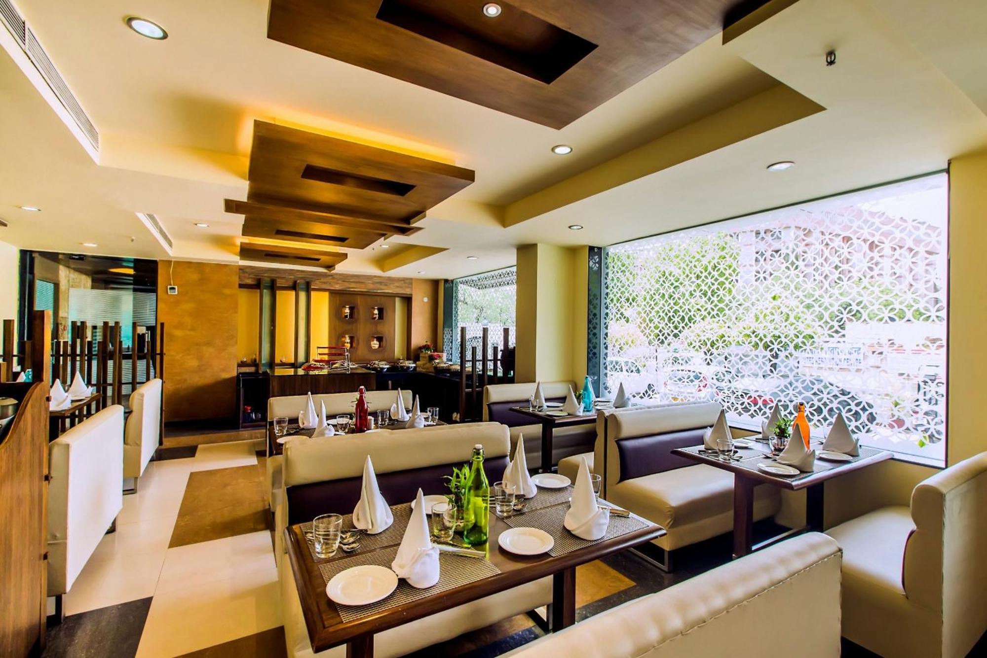 Golden Manor By Brandmyhotel -jaipur Centre Jaipur