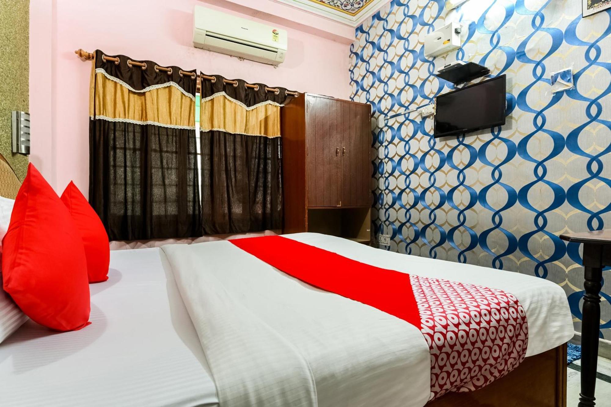 Super Oyo Flagship 72253 Jai Maa Palace 2*