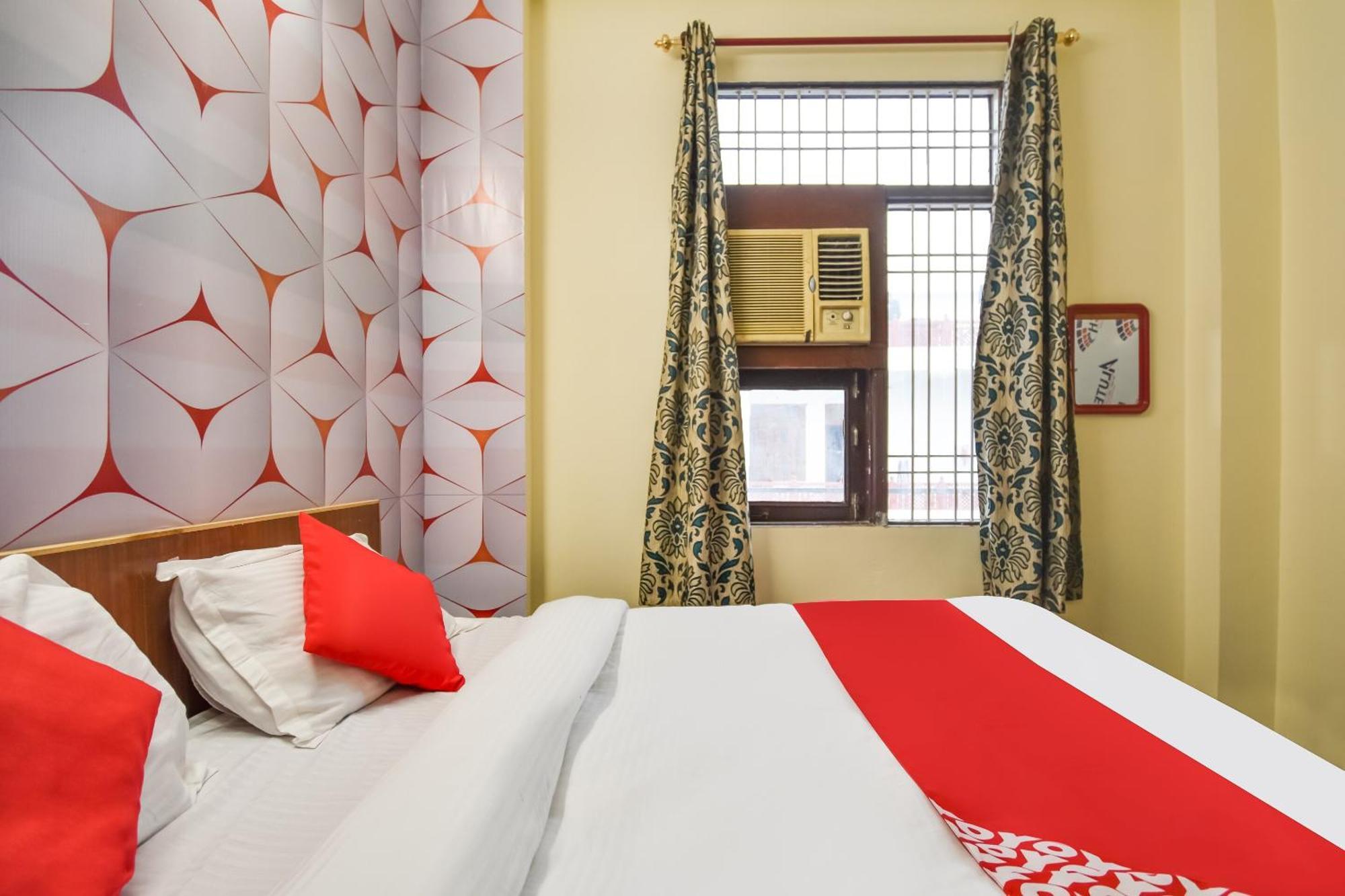 O Pragati Hotel