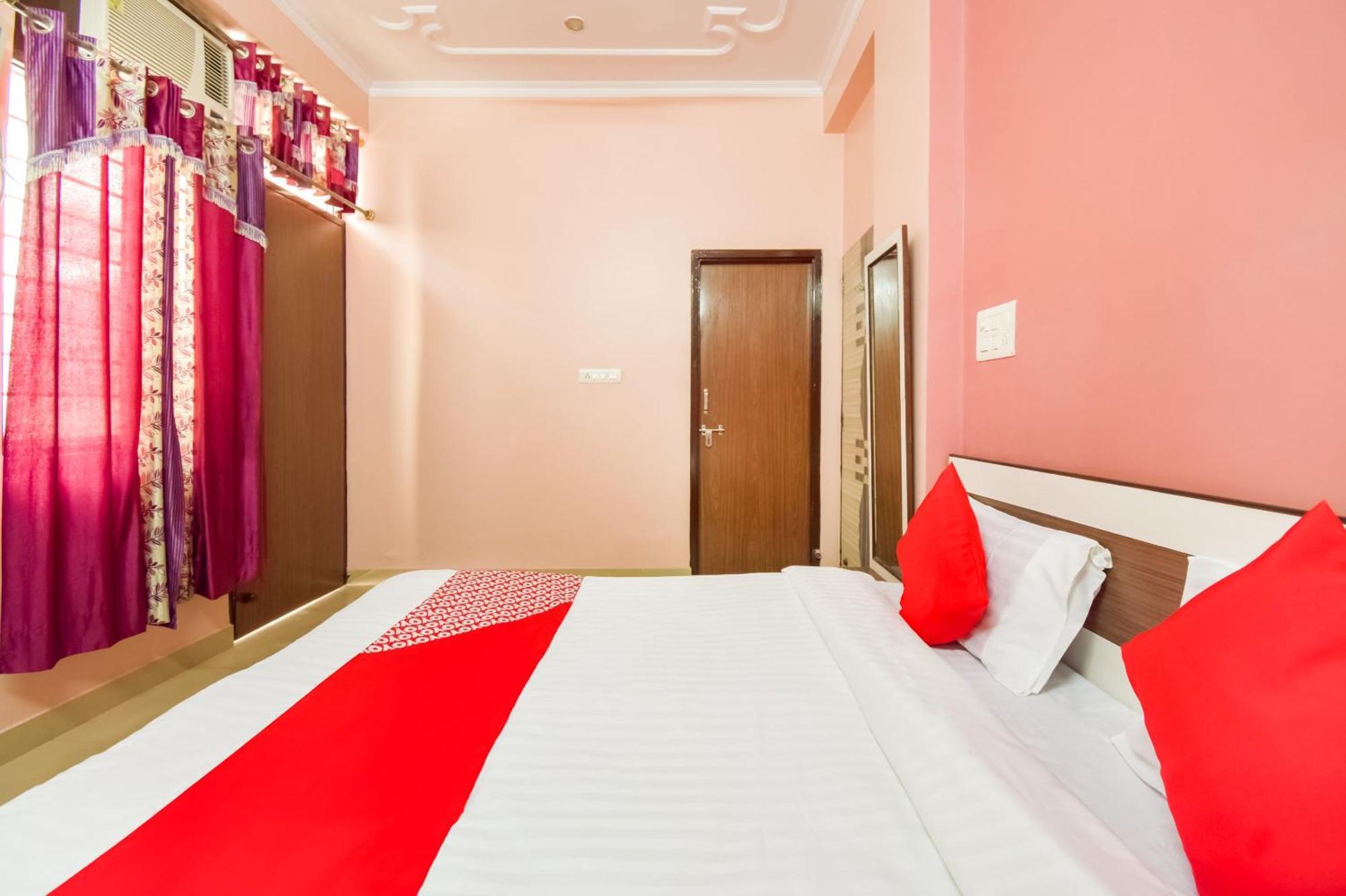 Oyo Castle Komal Hotel 3*