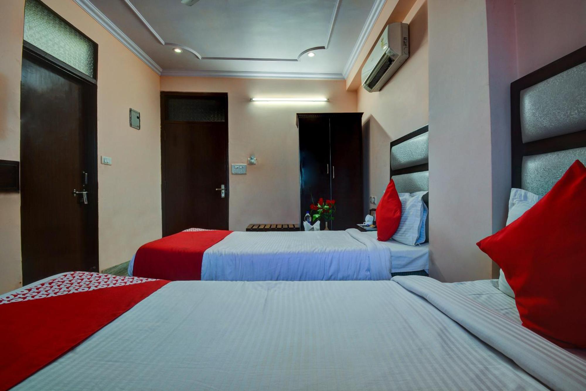 Hotel O Grand Akshay