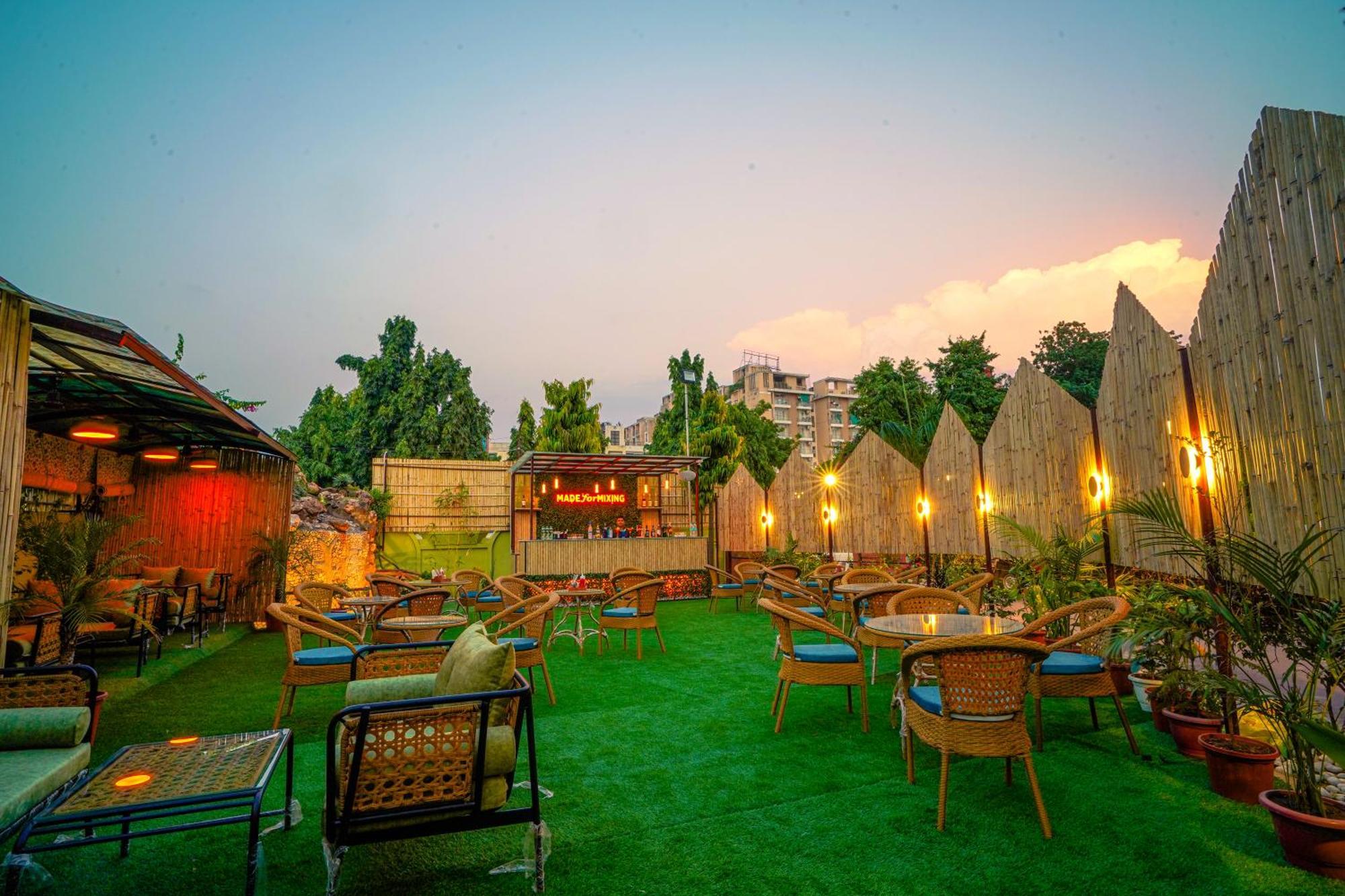 Hotel Treebo New Rockwell Vivek Vihar 3*