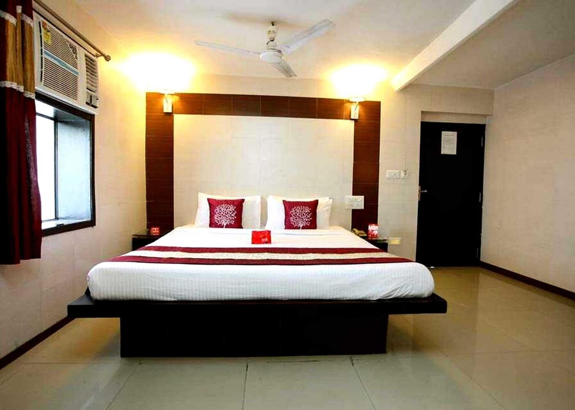 Collection O Krishana Hotel