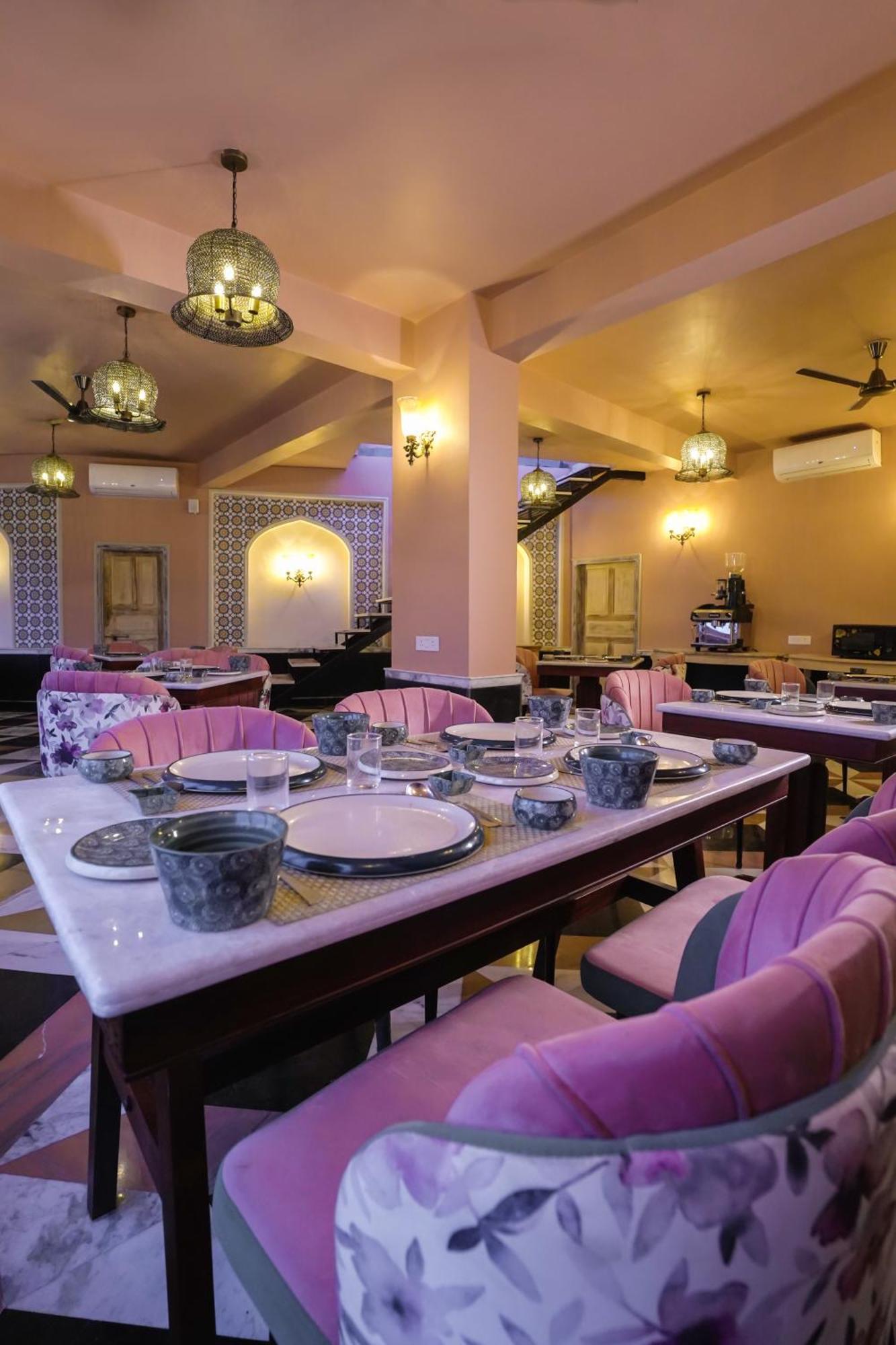 Hotel Dev Mahal - A Boutique Heritage Jaipur