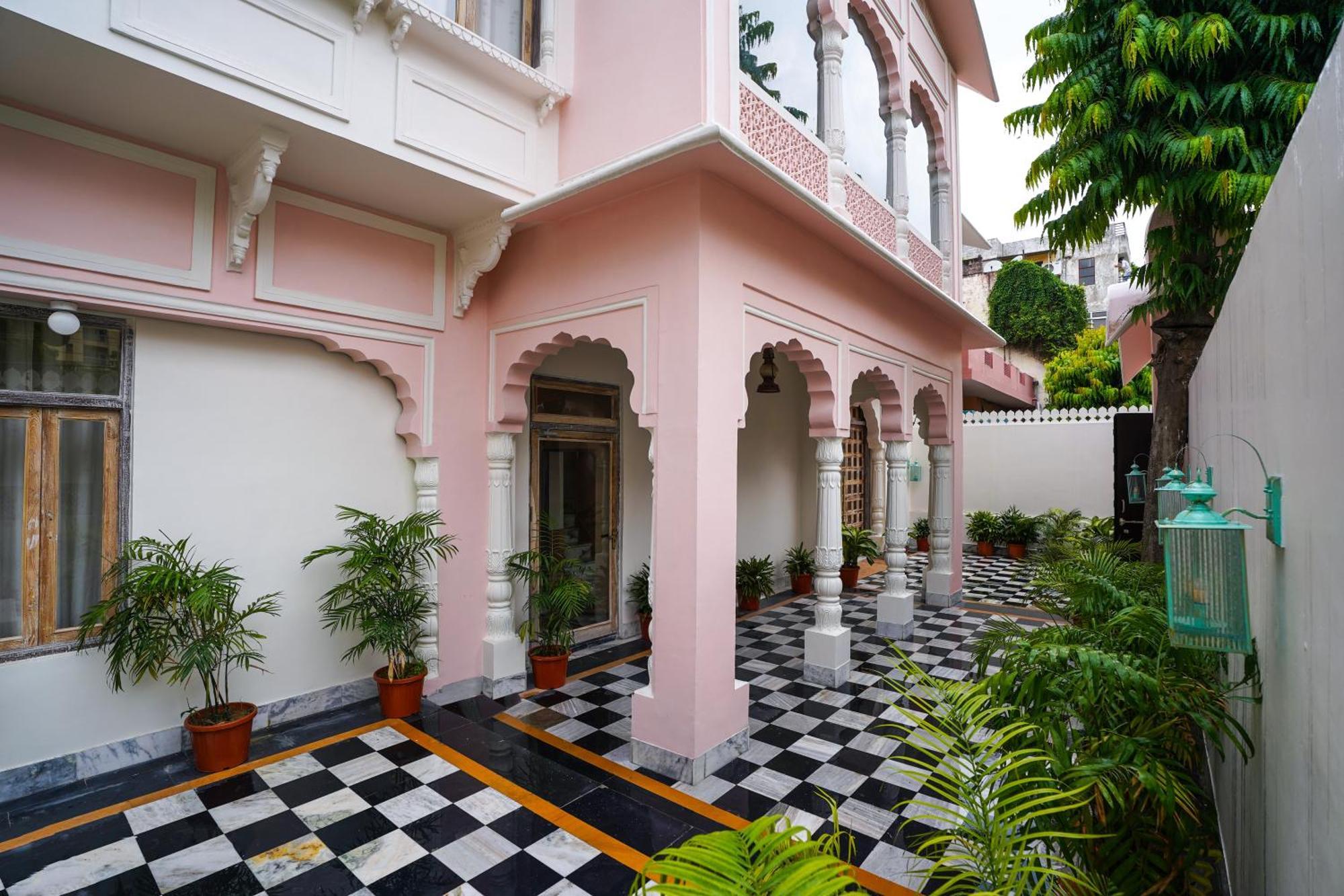 Hotel Dev Mahal - A Boutique Heritage Jaipur