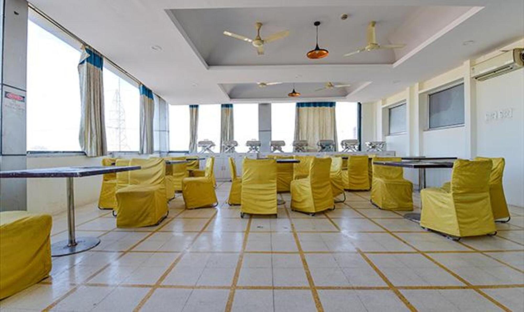 Hotel Fabhotel Classic Jaipur