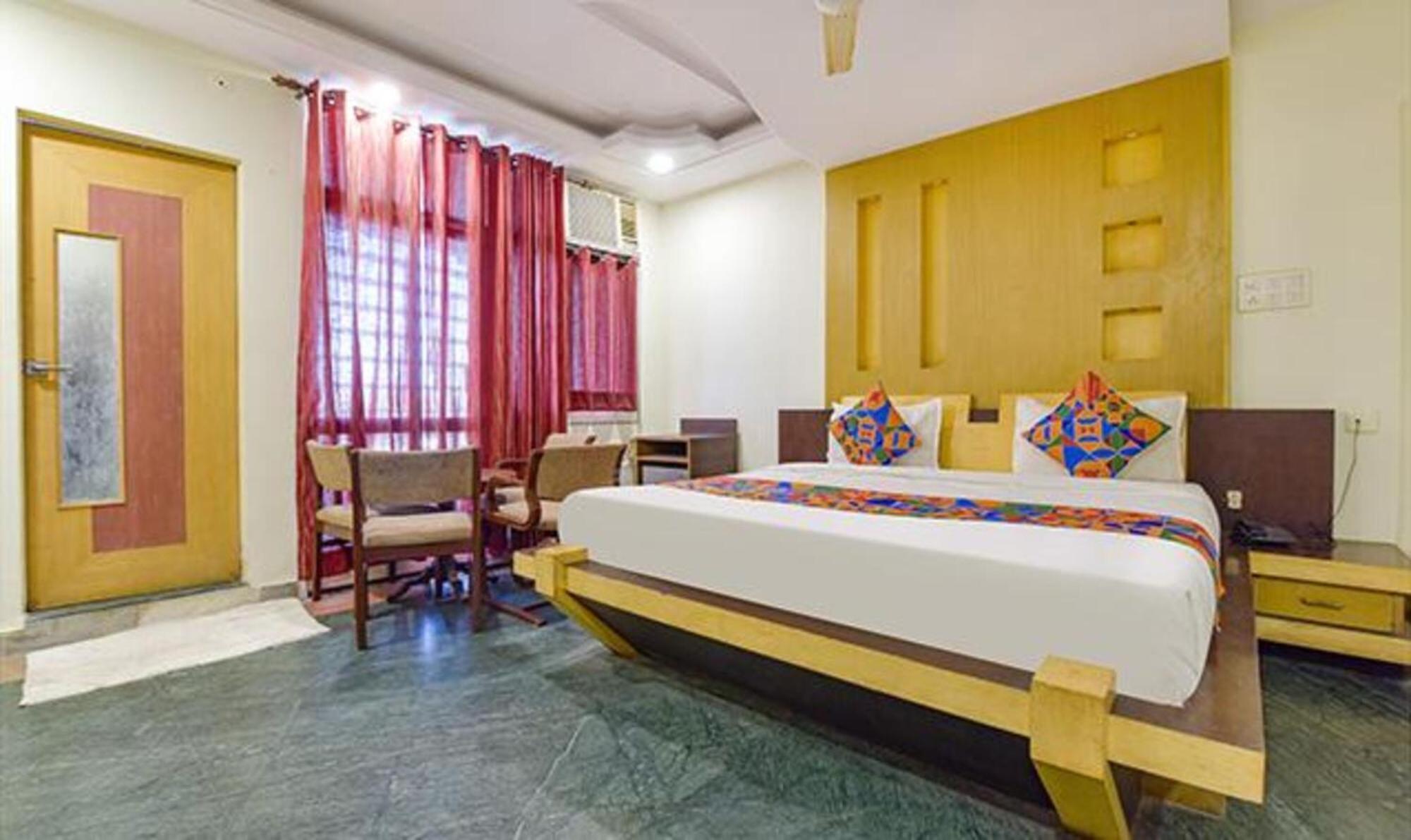 Hotel Fabhotel Classic 3*