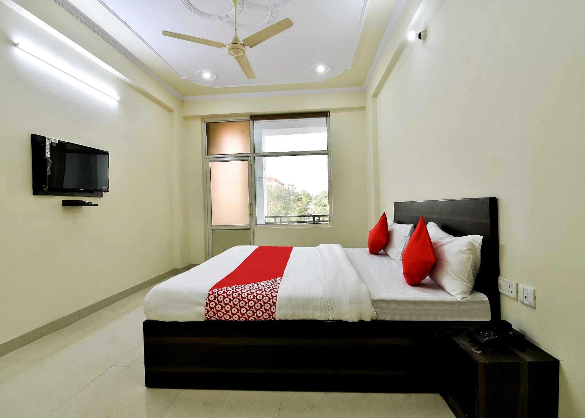Collection O Arjun Palace & Banquet 3*