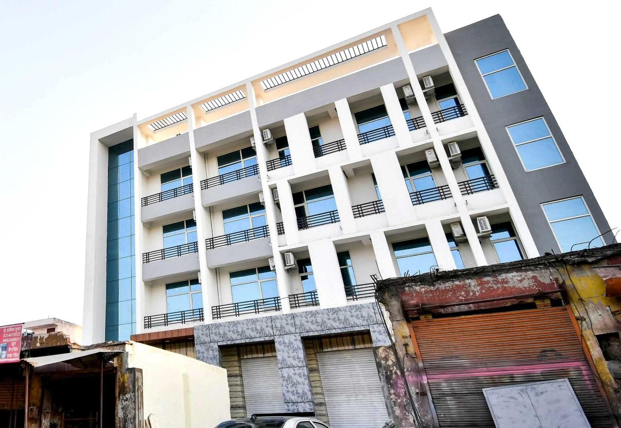 Hotel Collection O Arjun Palace & Banquet